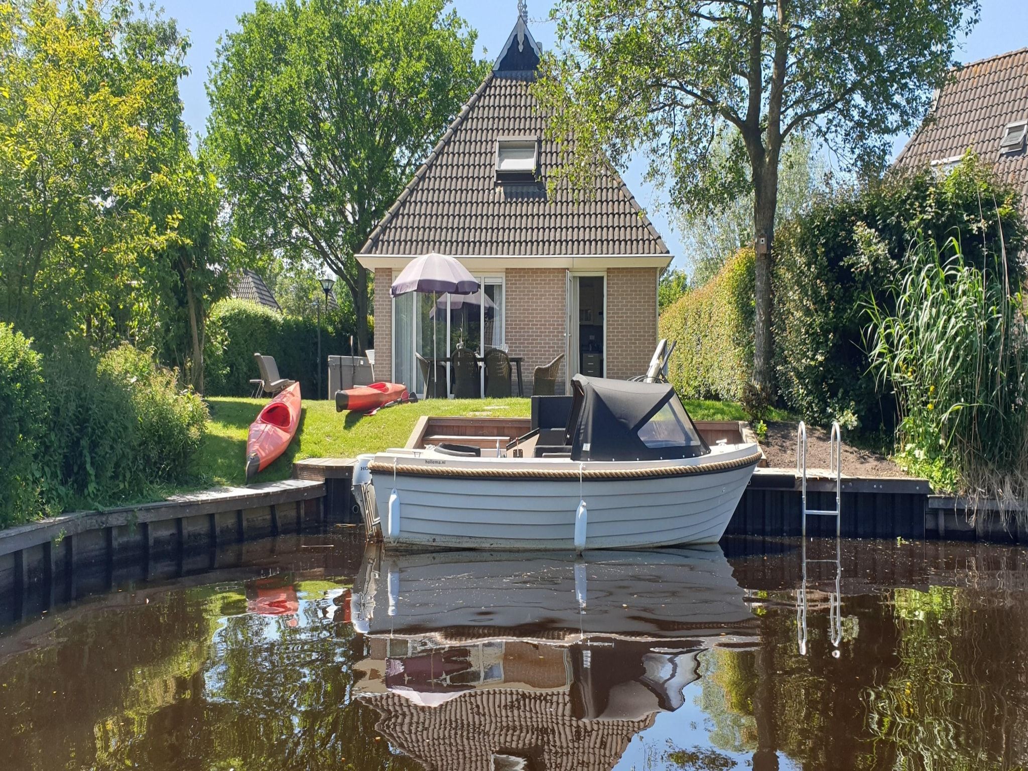 De buitenkant van Buitenplaats It Wiid 8 in Eernewoud