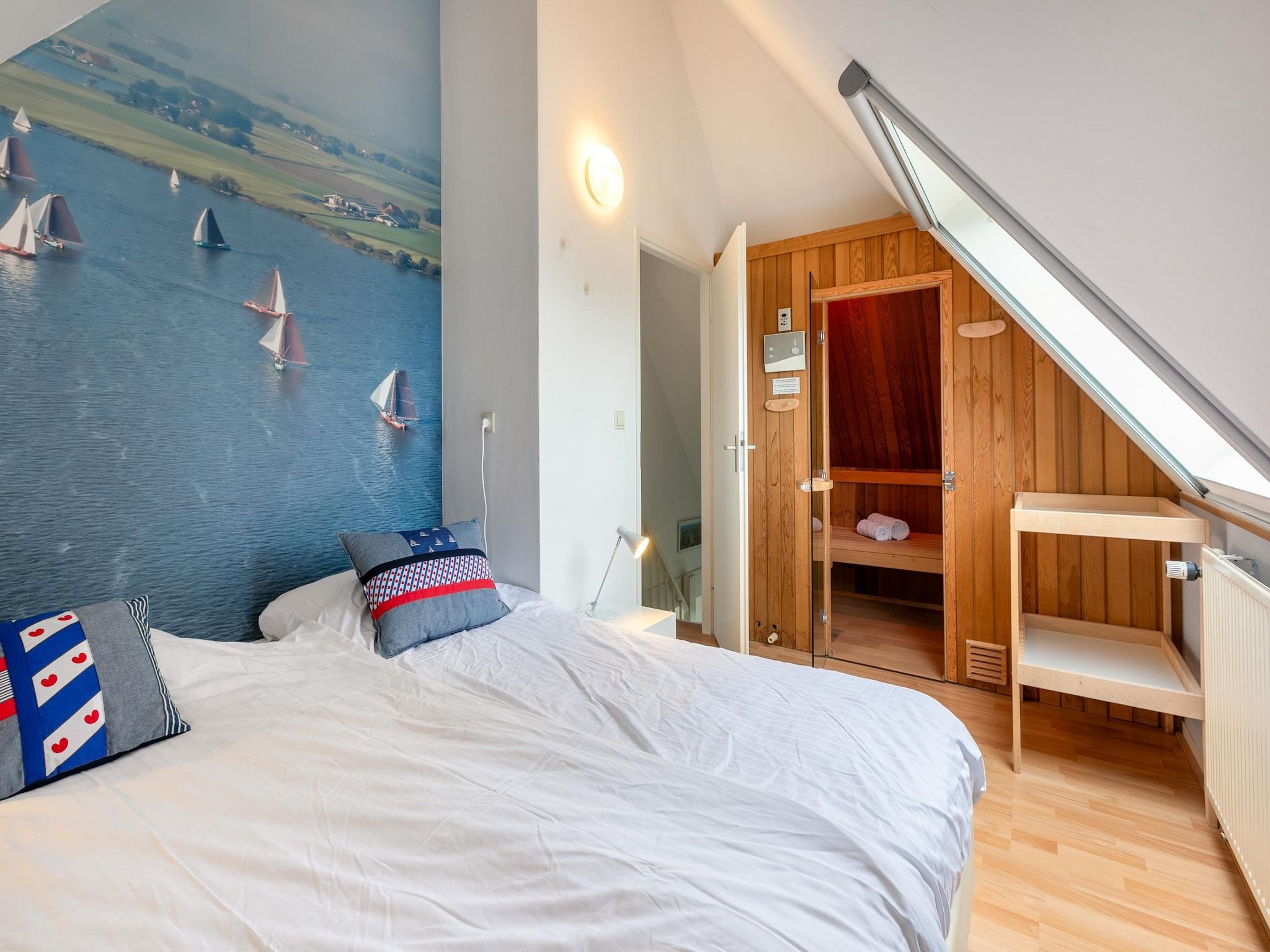 Een slaapkamer van Buitenplaats It Wiid 8 in Eernewoud