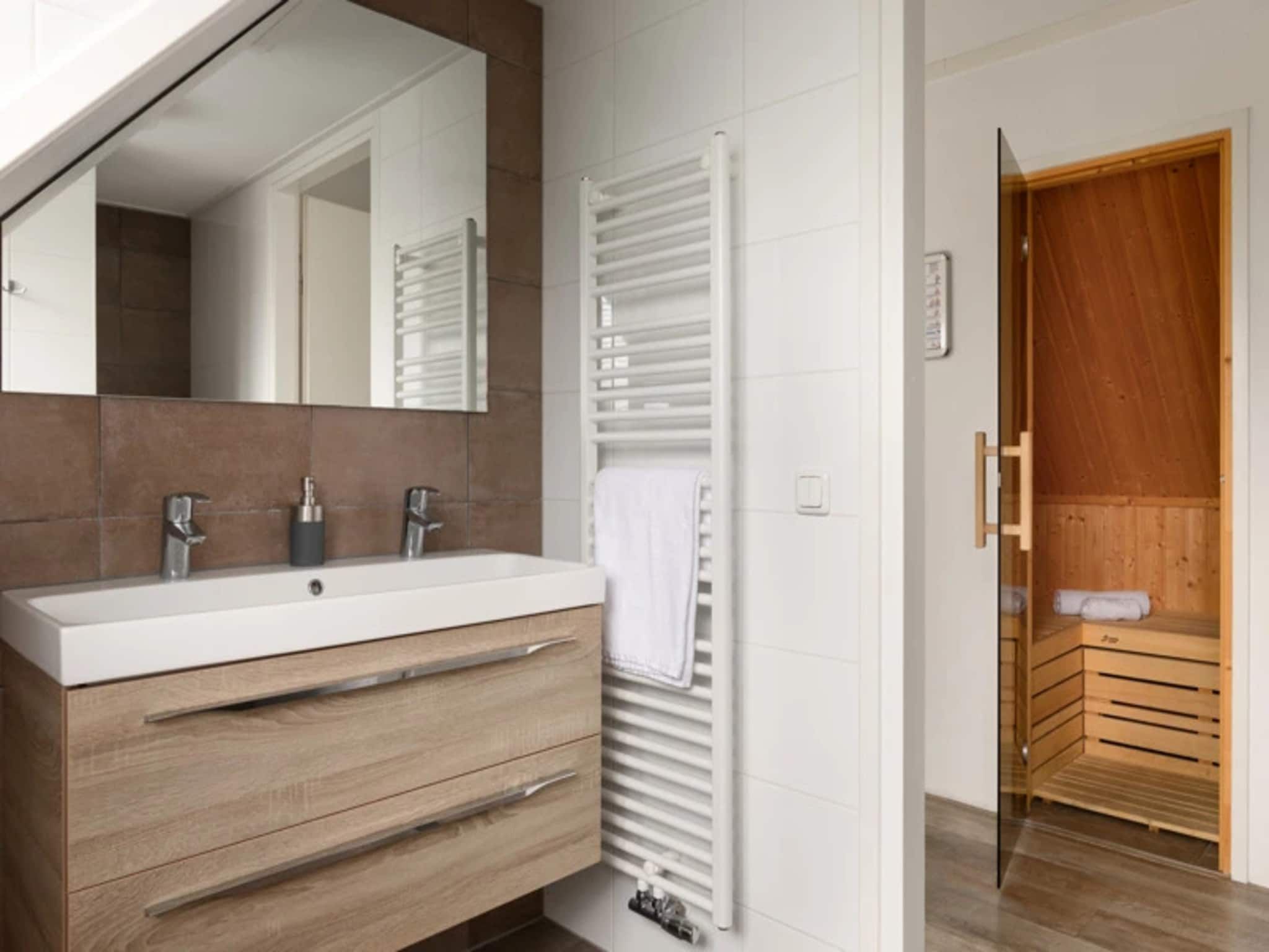 De badkamer van Waterpark Langelille 4 in Langelille