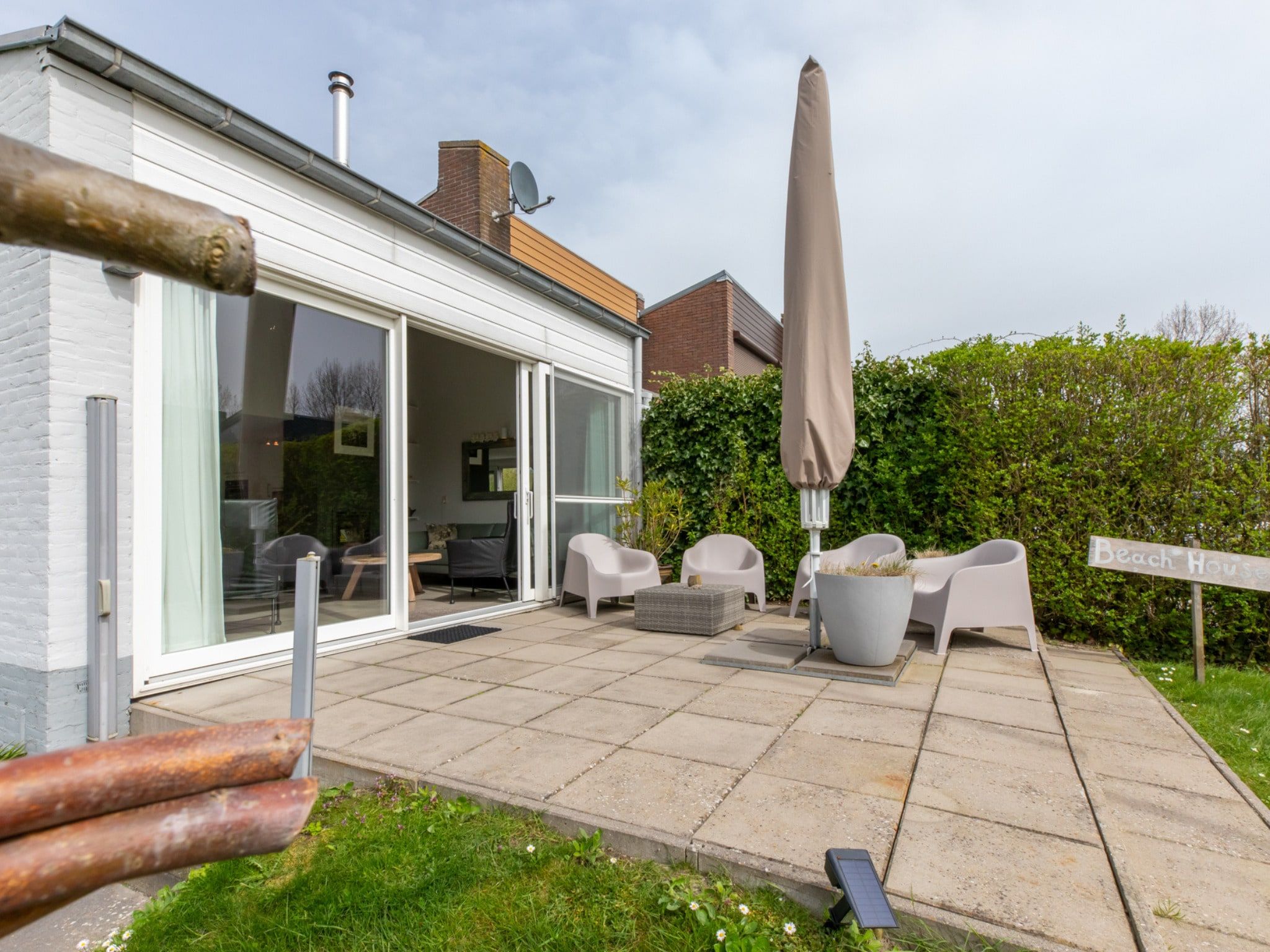 Het terras van Vakantiehuis - Lepelblad 97 in Nieuwvliet