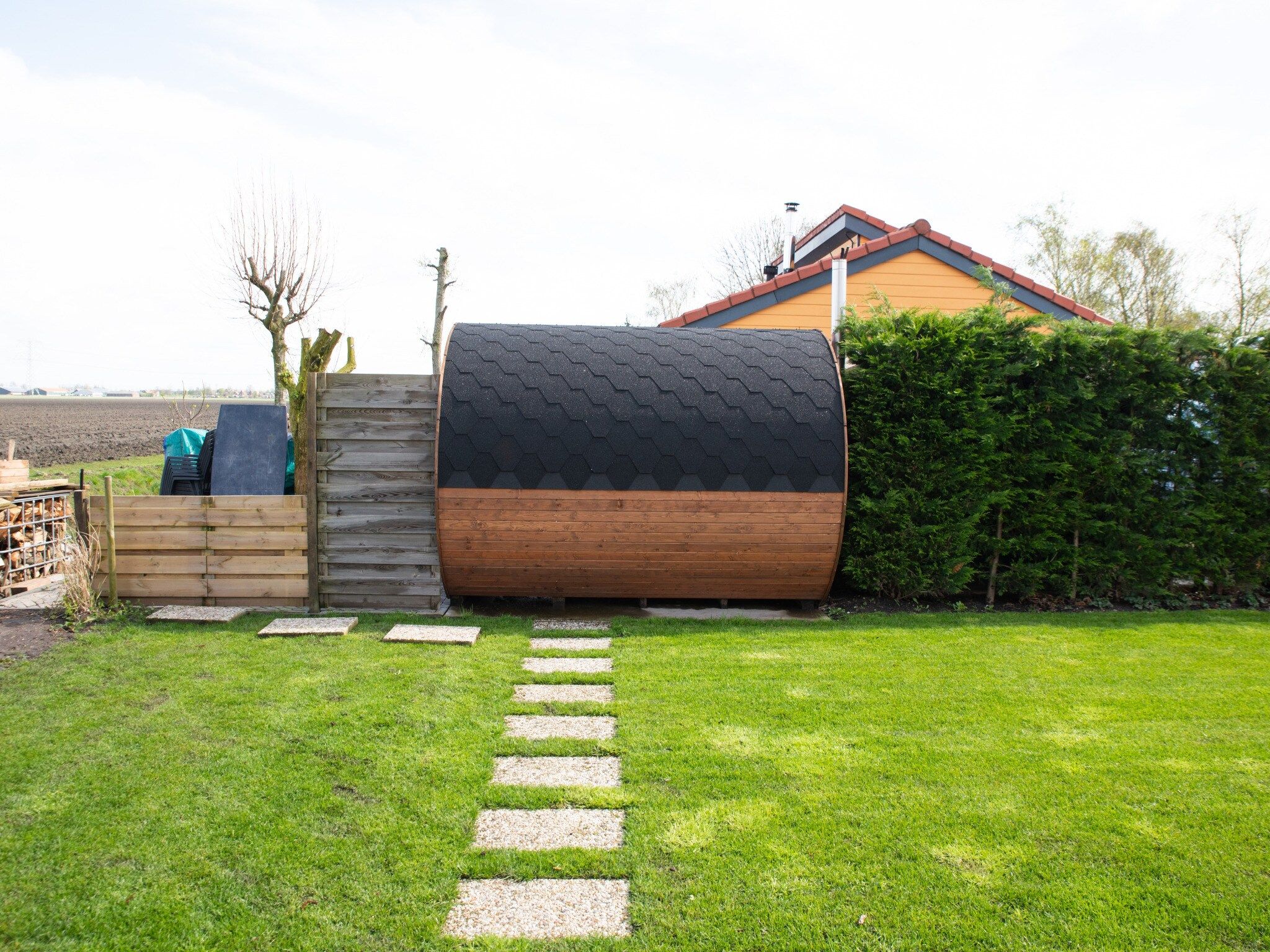 De tuin van 4 pers Welness huis 93 in Zevenhuizen