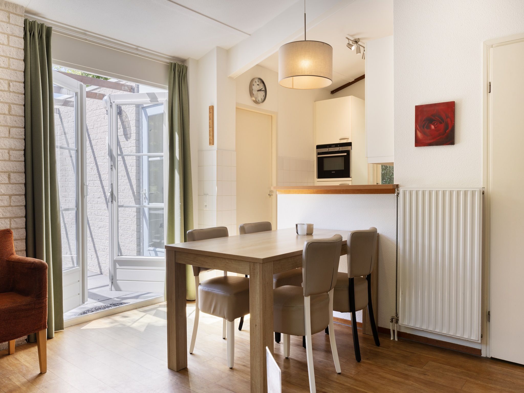 De woonkamer van Parc Port Greve 10 in Brouwershaven