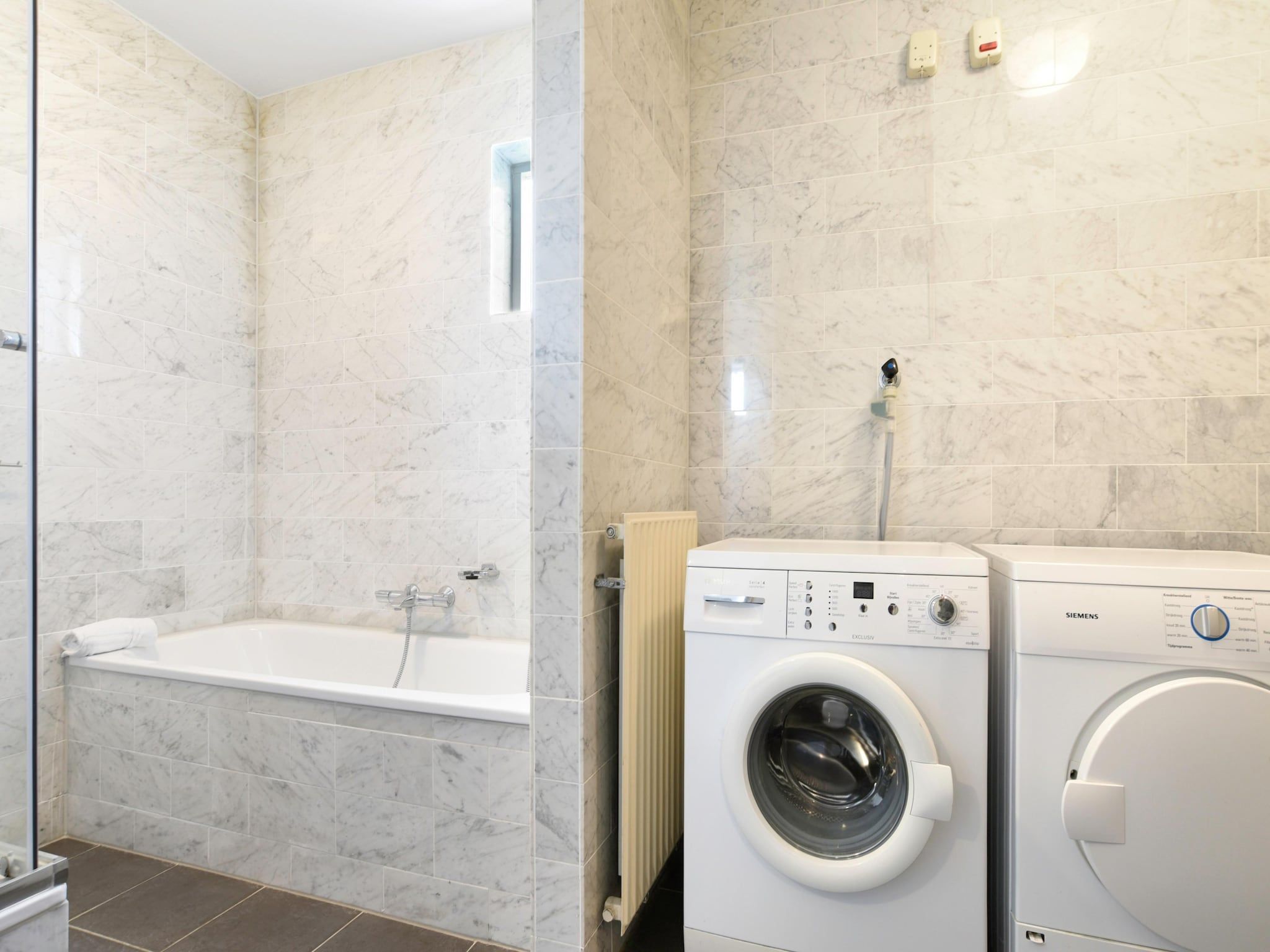 De badkamer van Parc Port Greve 16 in Brouwershaven