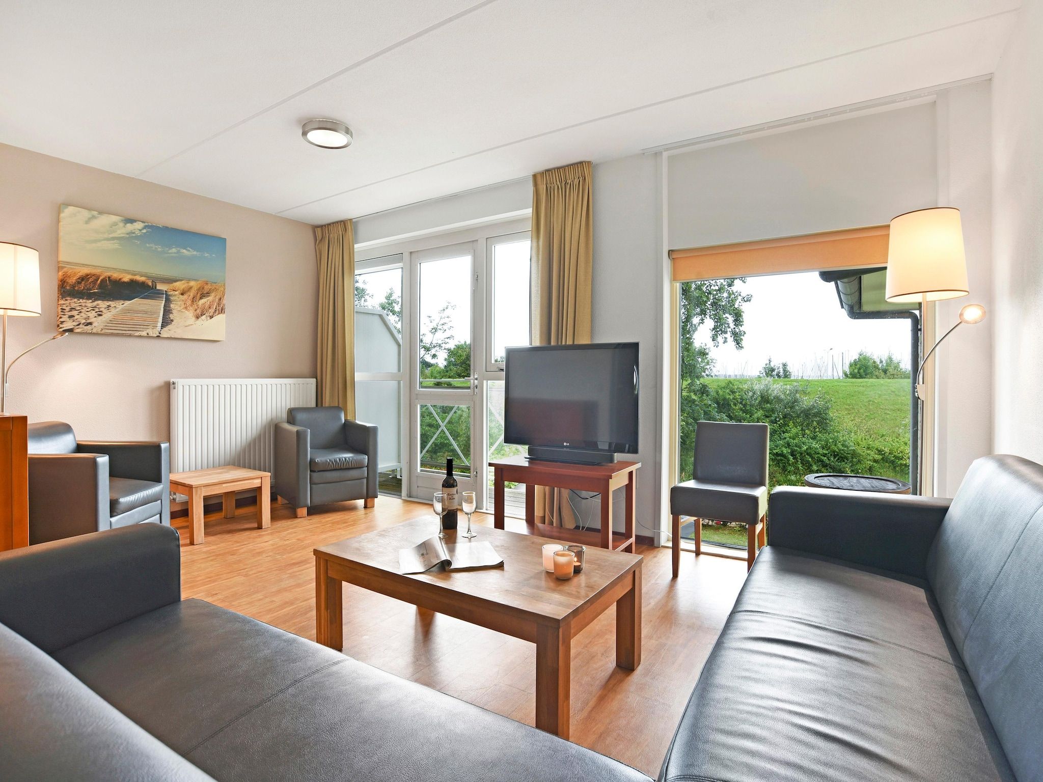 De woonkamer van Parc Port Greve 20 in Brouwershaven