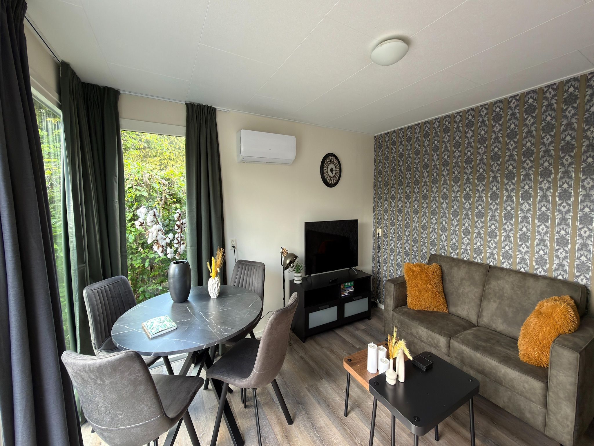 De woonkamer van Chalet stegeren in Stegeren