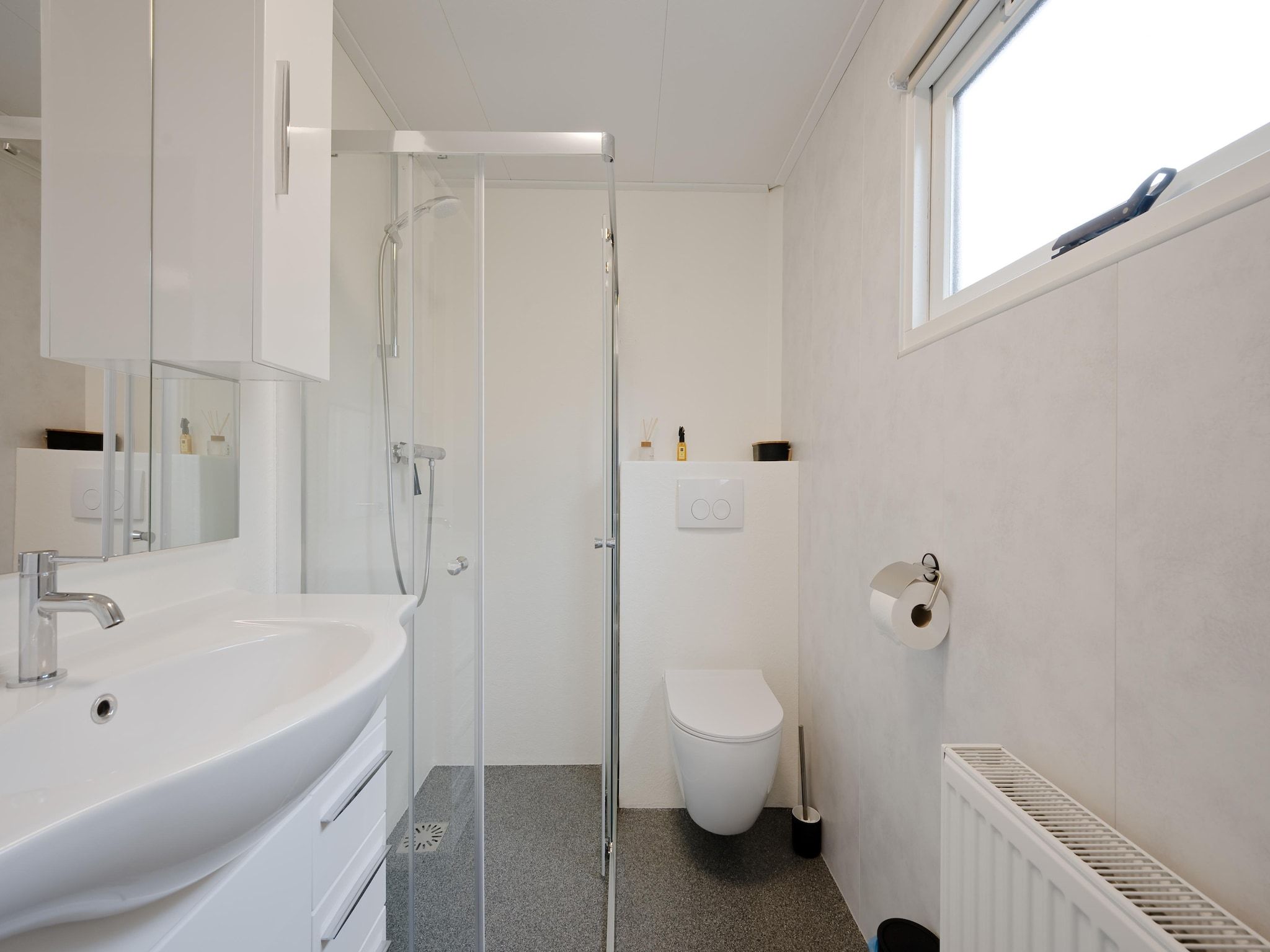 De badkamer van Chalet 56 stegeren in Stegeren