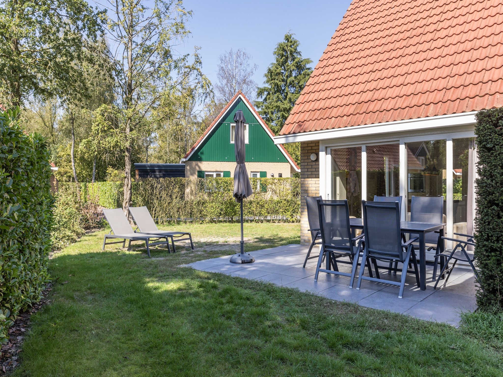 Het terras van Parc Duc de Brabant 11 in Diessen-Baarschot