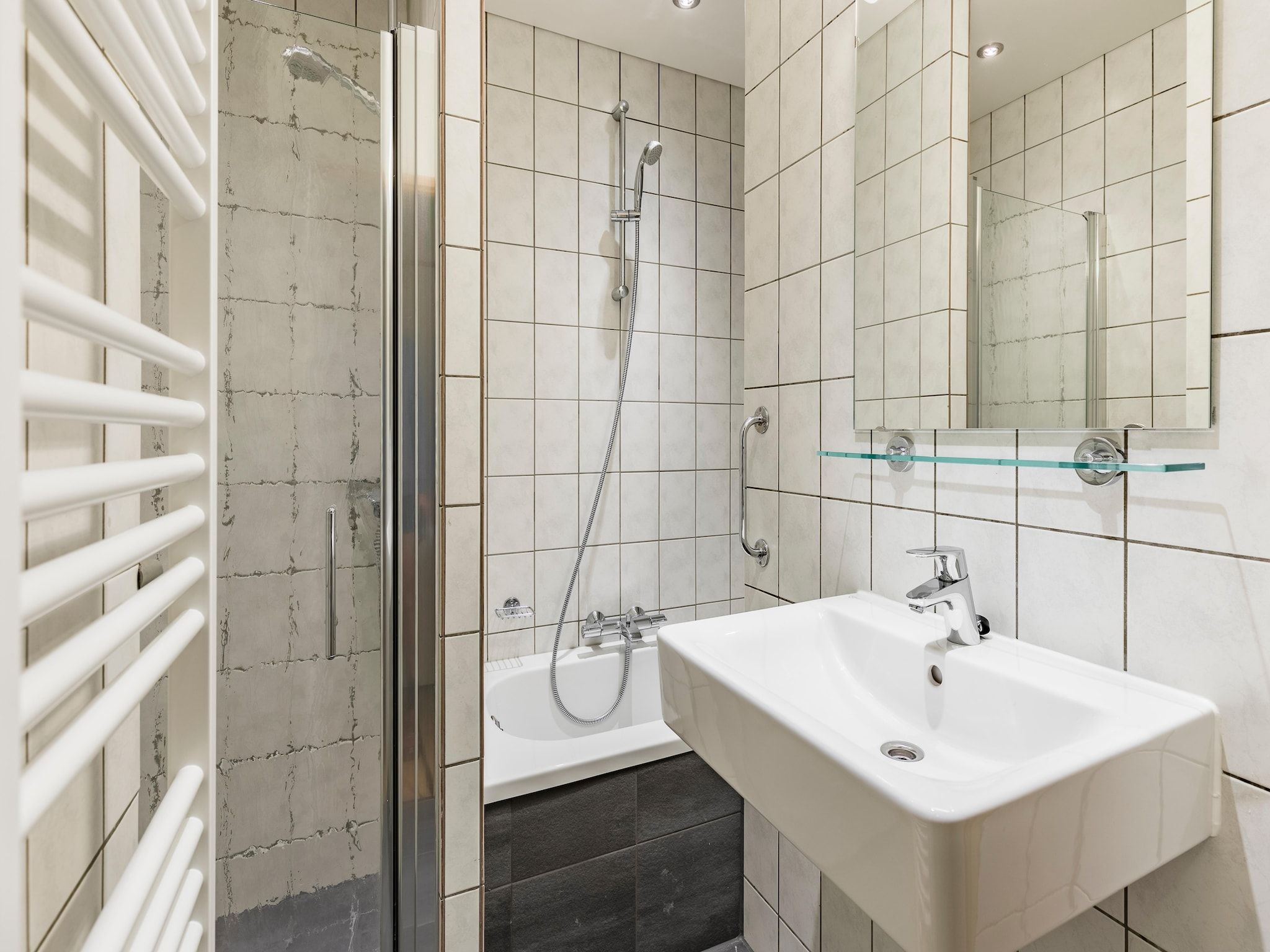 De badkamer van Parc Heihaas 15 in Putten