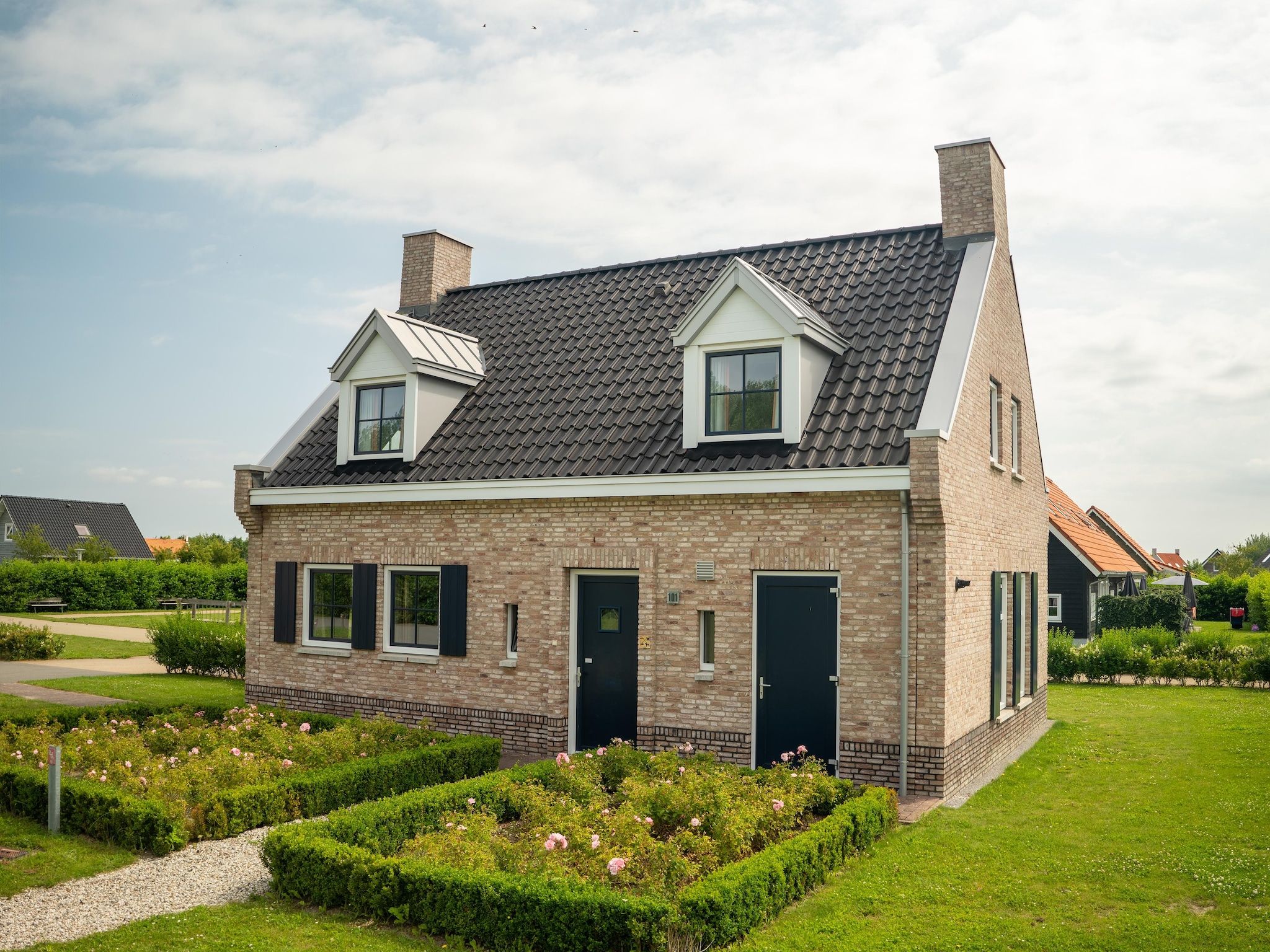 De buitenkant van Strand Resort Nieuwvliet-Bad 1 in Nieuwvliet