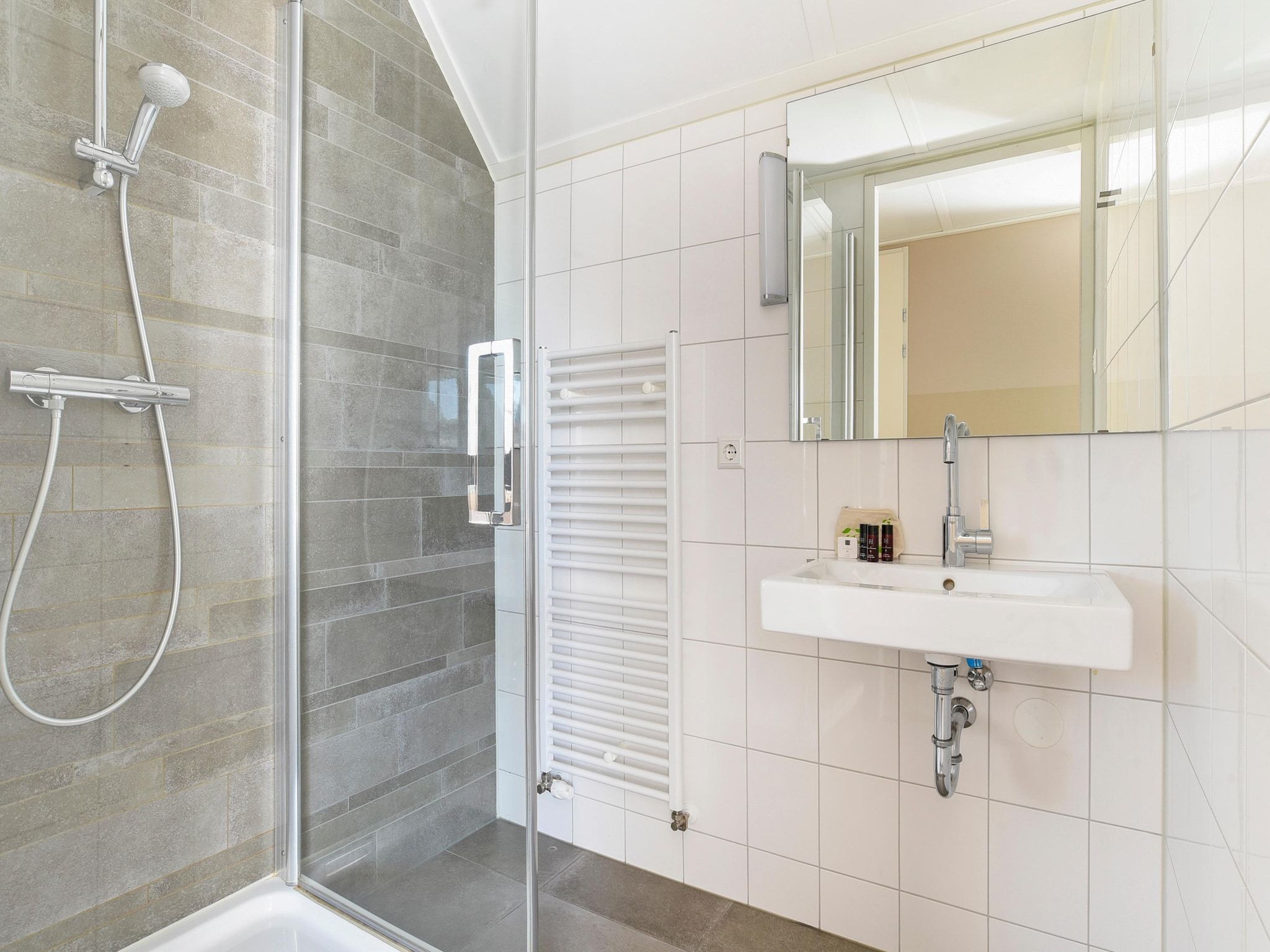 De badkamer van Strand Resort Nieuwvliet-Bad 4 in Nieuwvliet