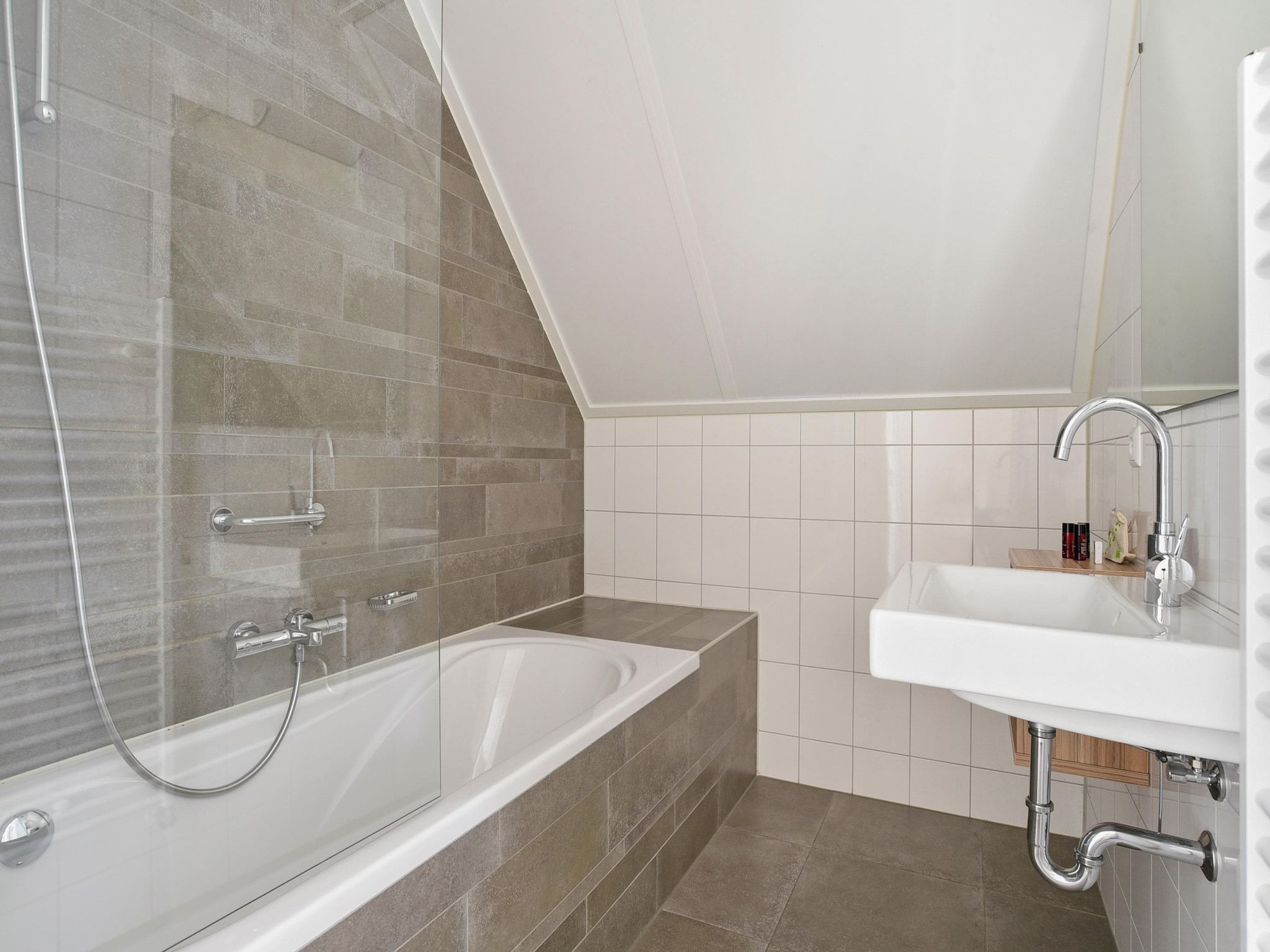 De badkamer van Strand Resort Nieuwvliet-Bad 4 in Nieuwvliet