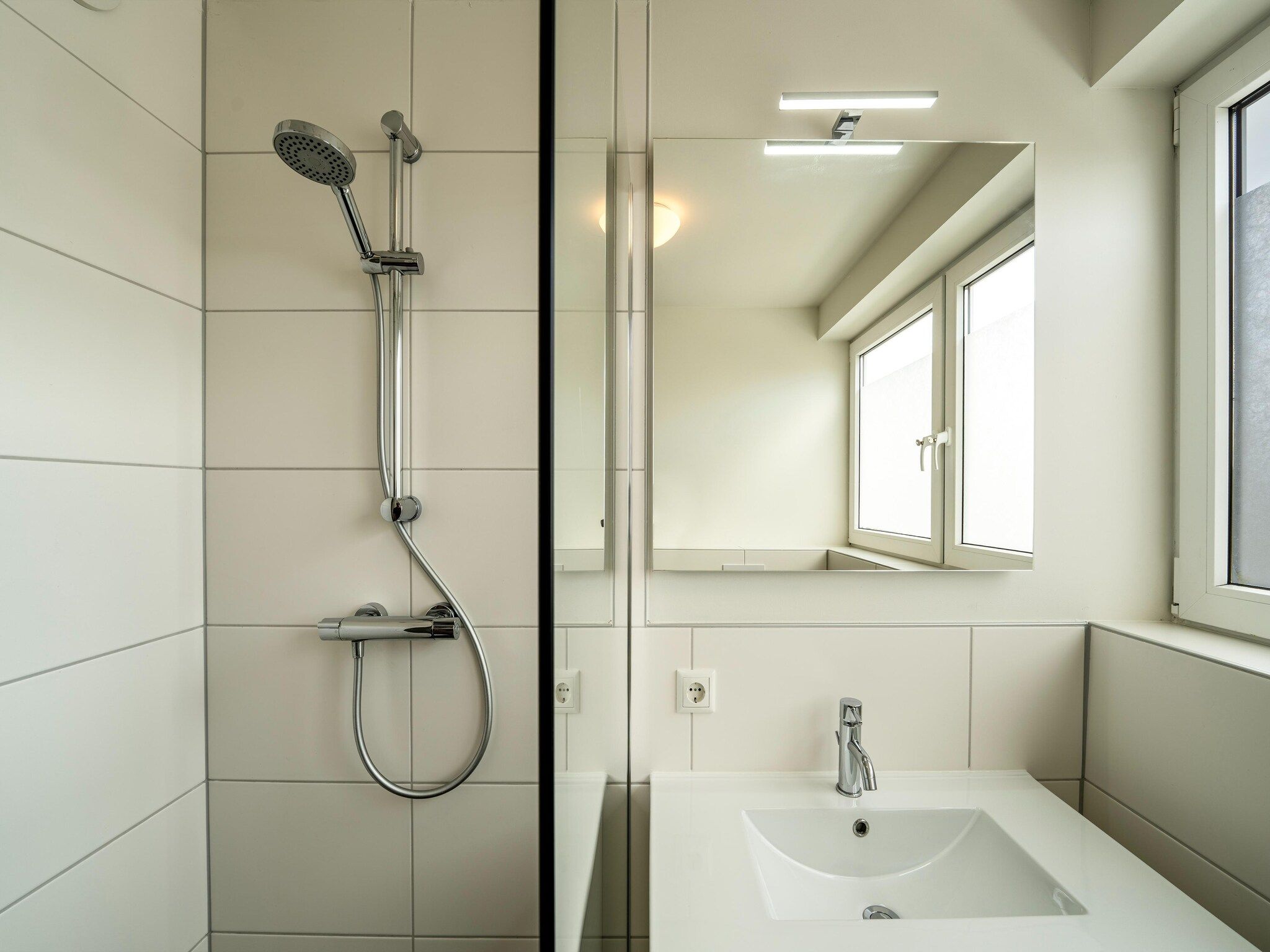 De badkamer van Kuifduiker 115 in Simonshaven