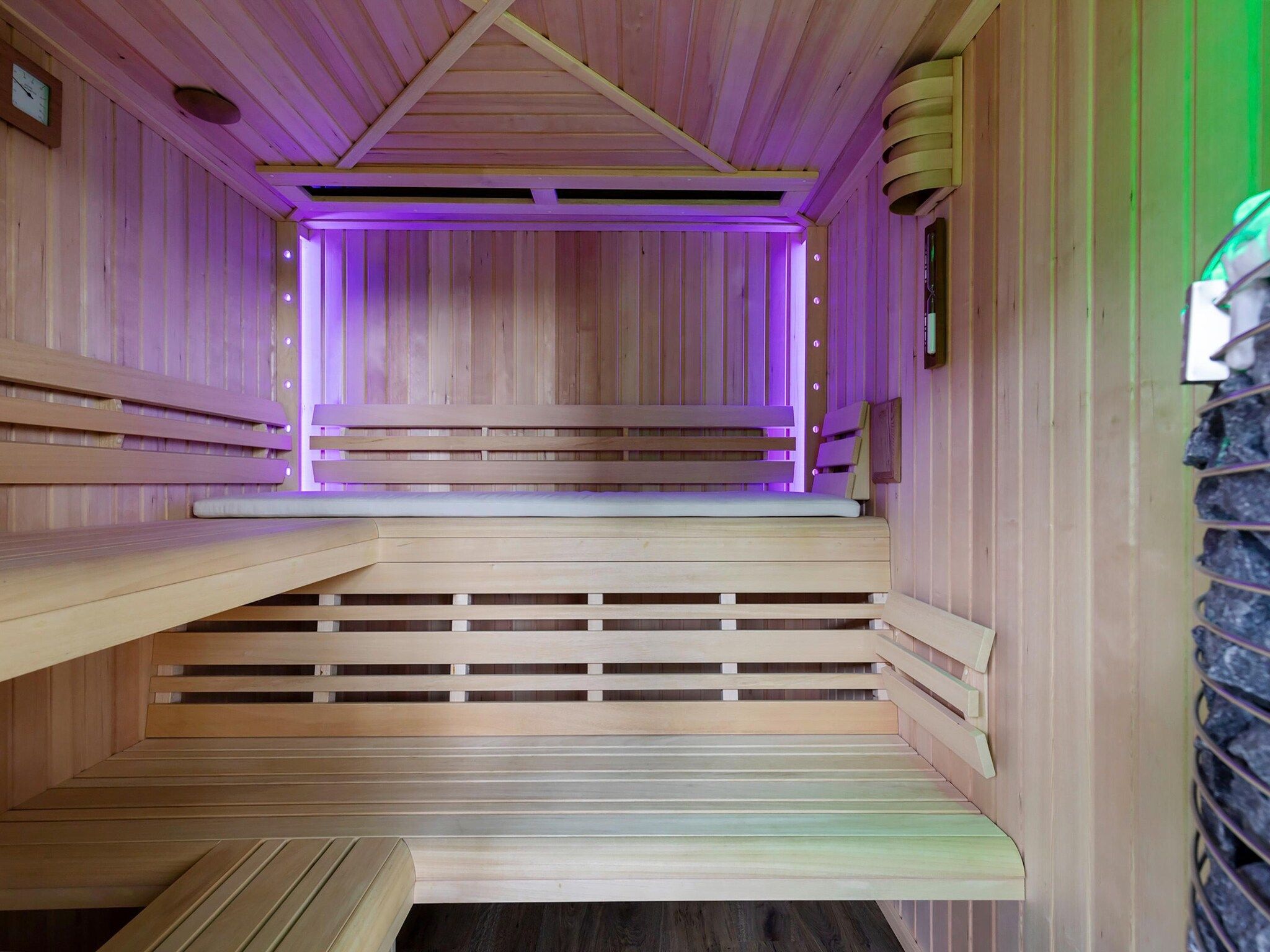 Voorzieningen bij It Simmerhuske in Jistrum / Skûlenboarch