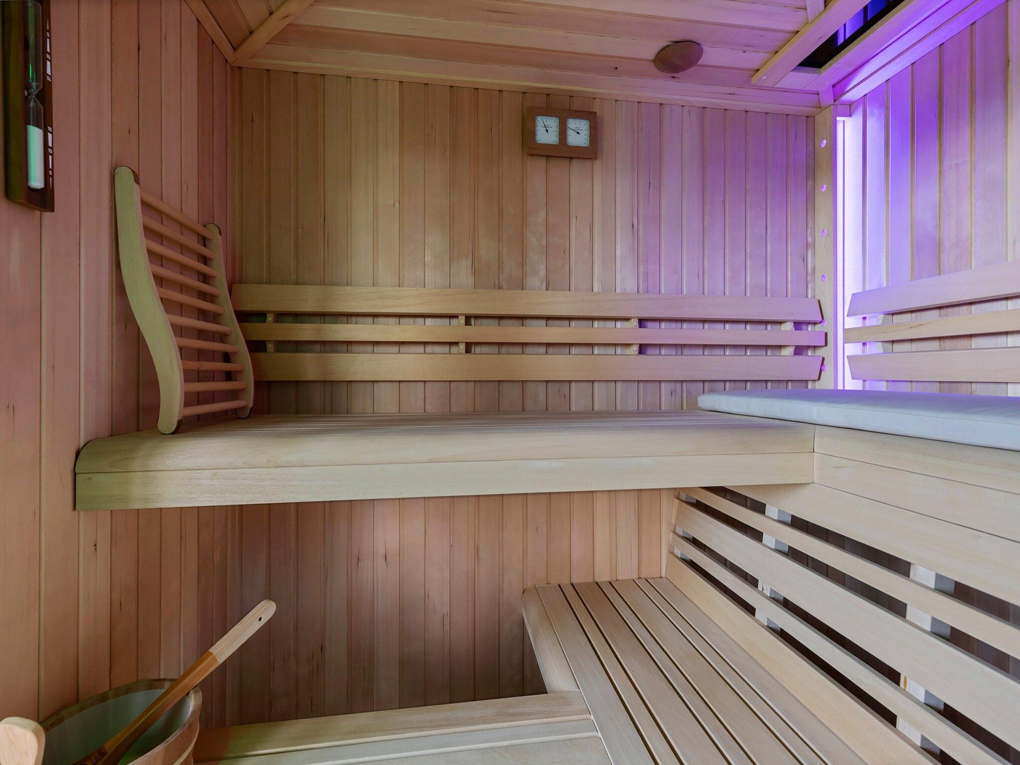 Voorzieningen bij It Simmerhuske in Jistrum / Skûlenboarch