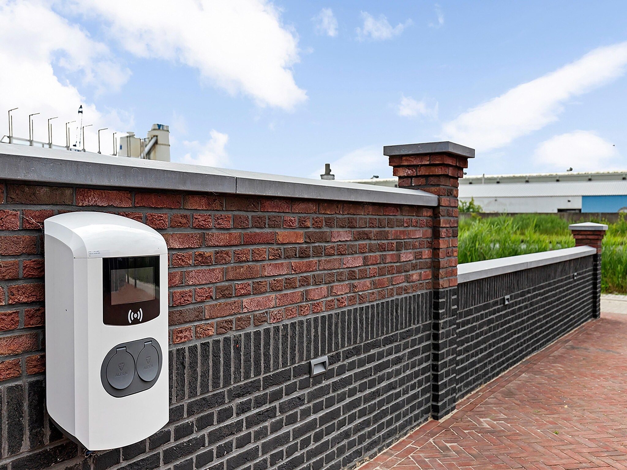 Voorzieningen bij It Simmerhuske in Jistrum / Skûlenboarch