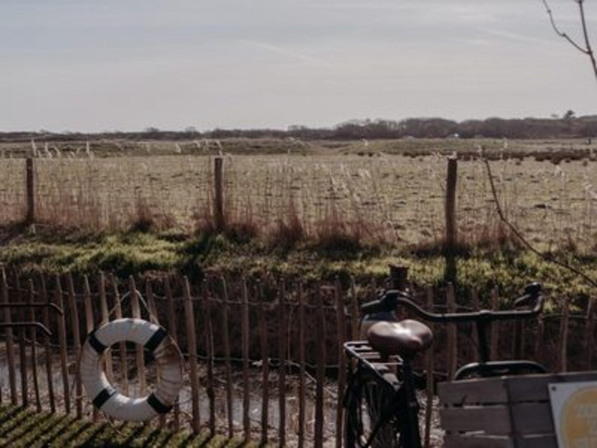 De buitenkant van Juttershut Duynpark - Callantsoog in Callantsoog