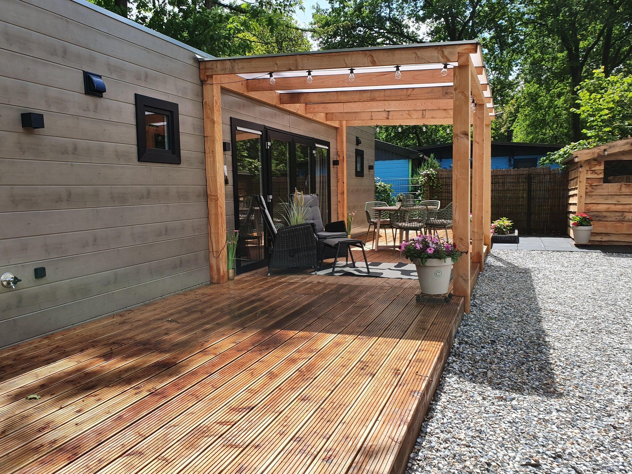 De buitenkant van Lodge David in Hattemerbroek