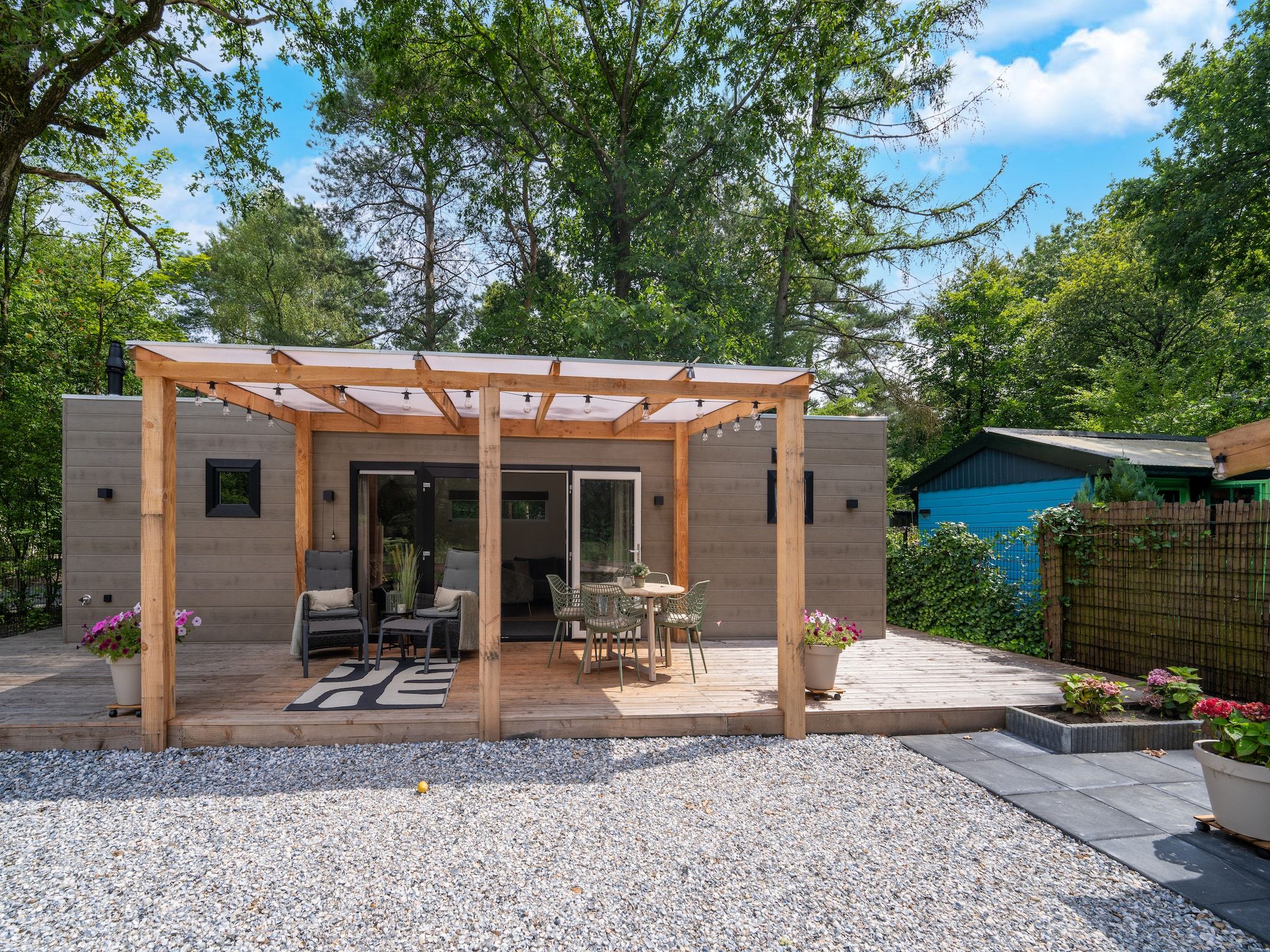 De buitenkant van Lodge David in Hattemerbroek