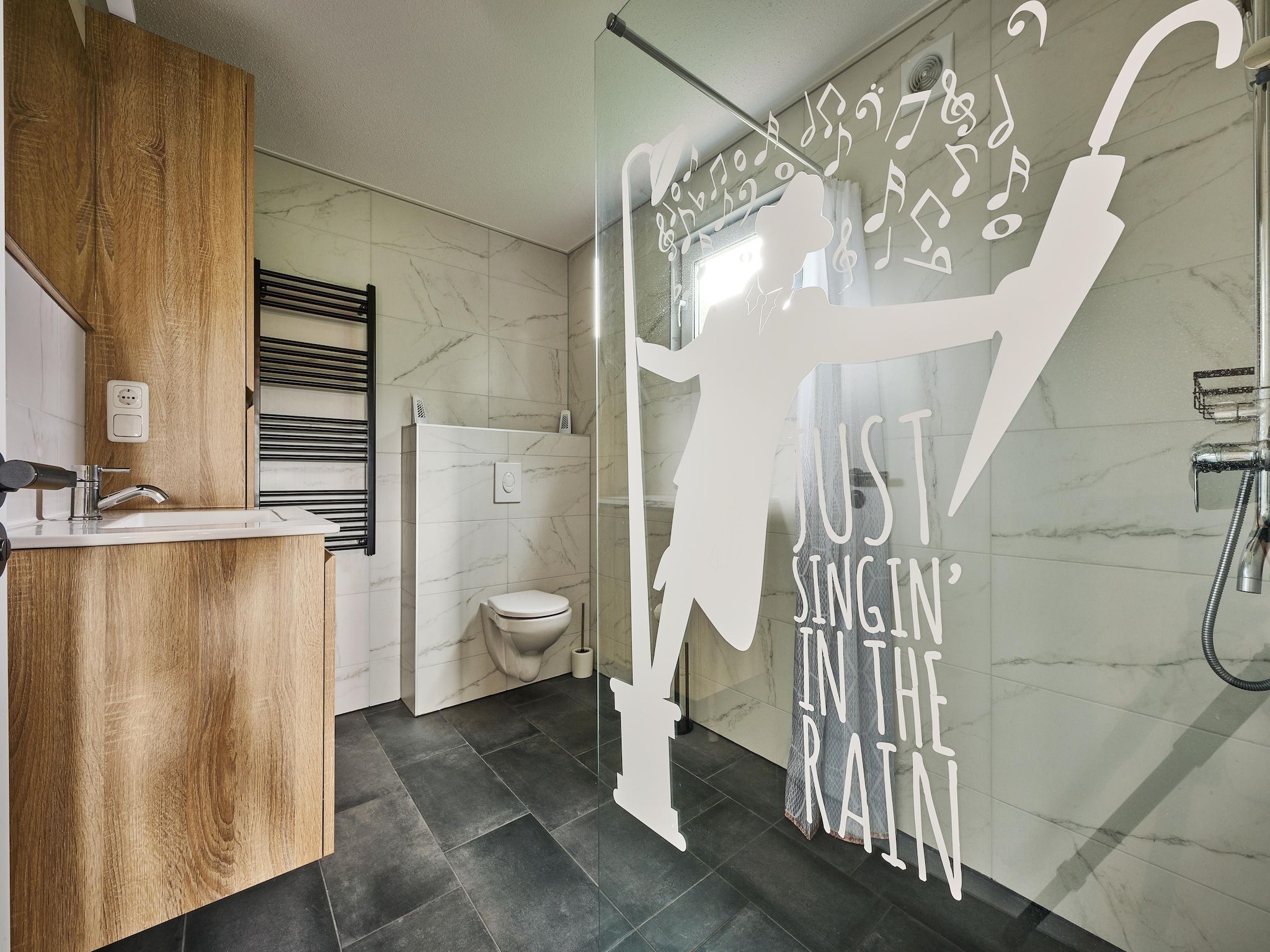 De badkamer van De Weide 4P in De Kiel