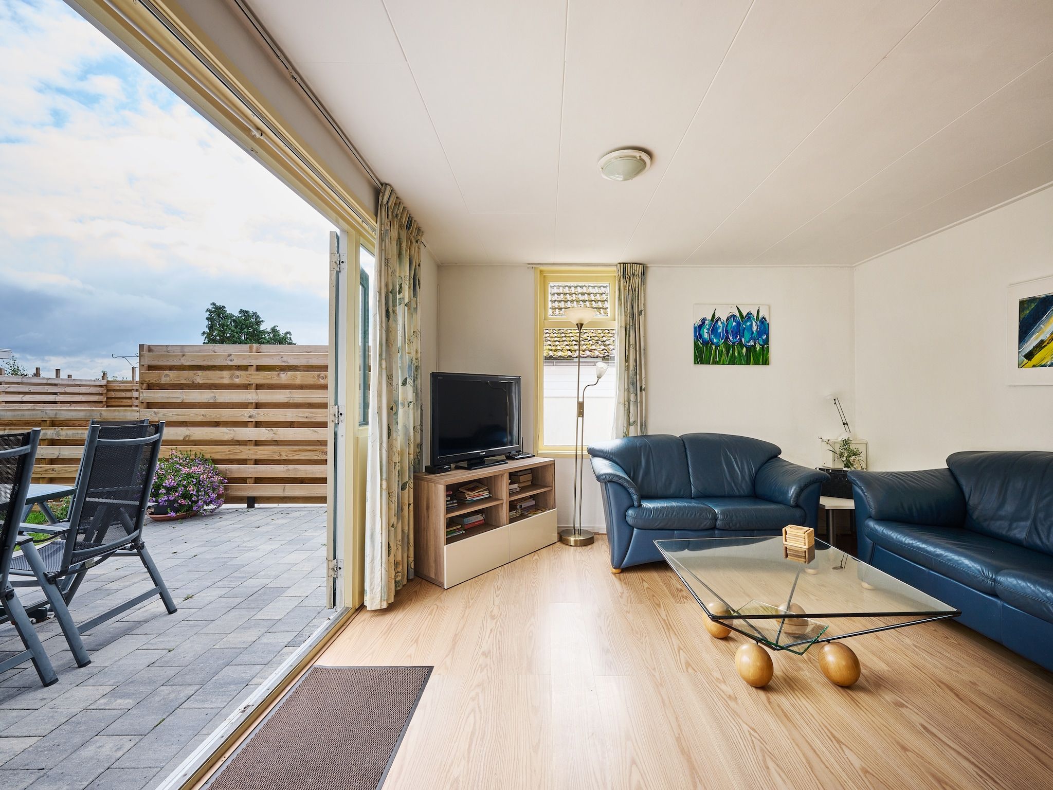 De woonkamer van De Ploeg 6P in De Kiel