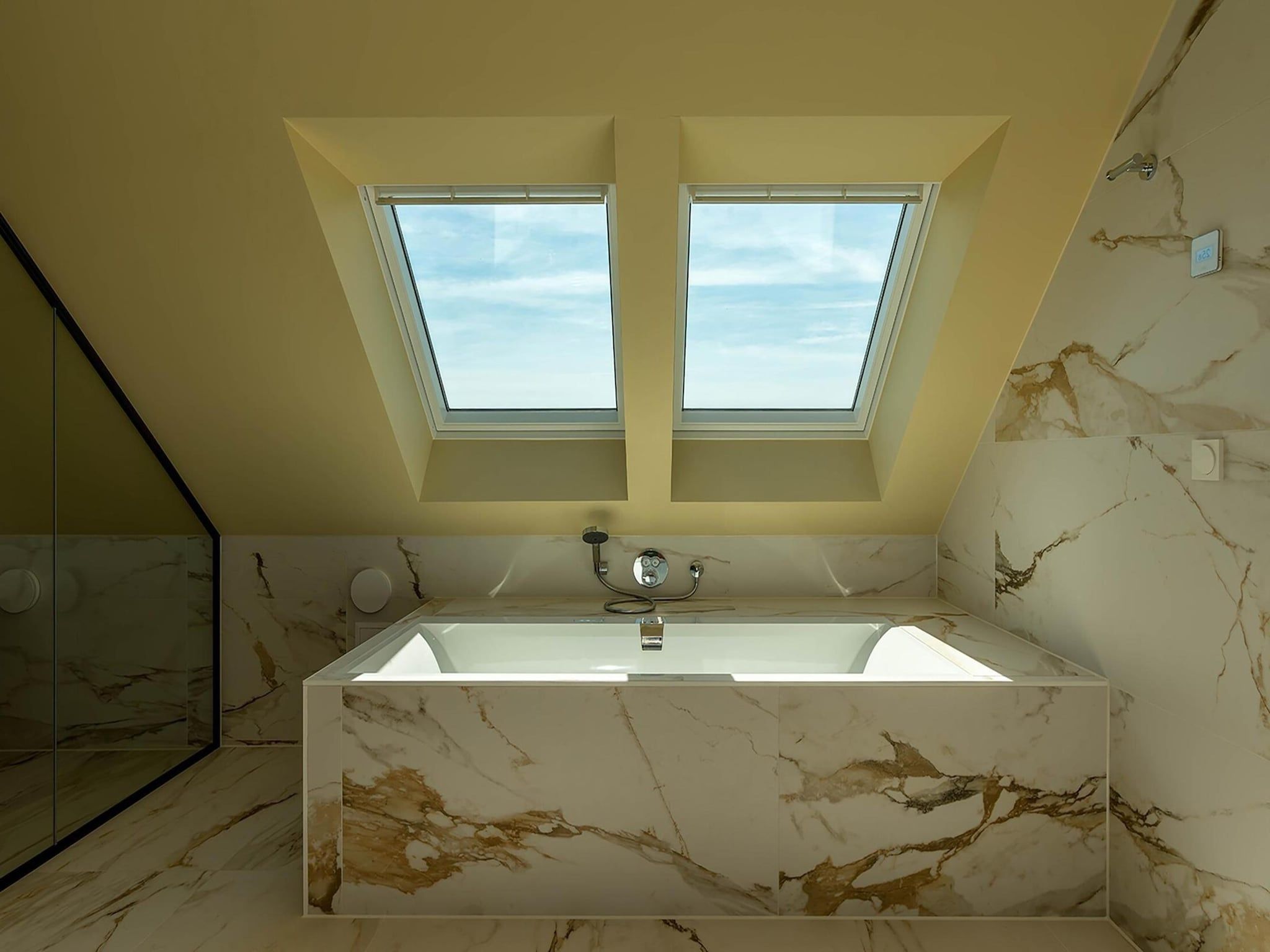 De badkamer van ’t Waddenstrandje in Oudeschild