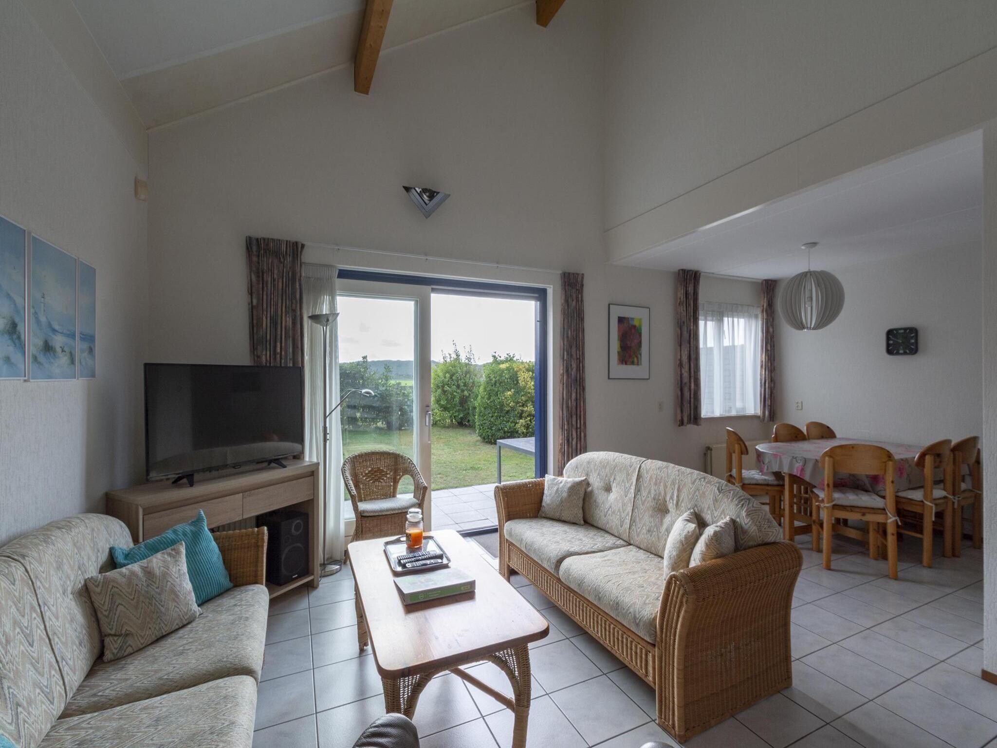 De woonkamer van Ooghduyne 148 in Julianadorp aan Zee