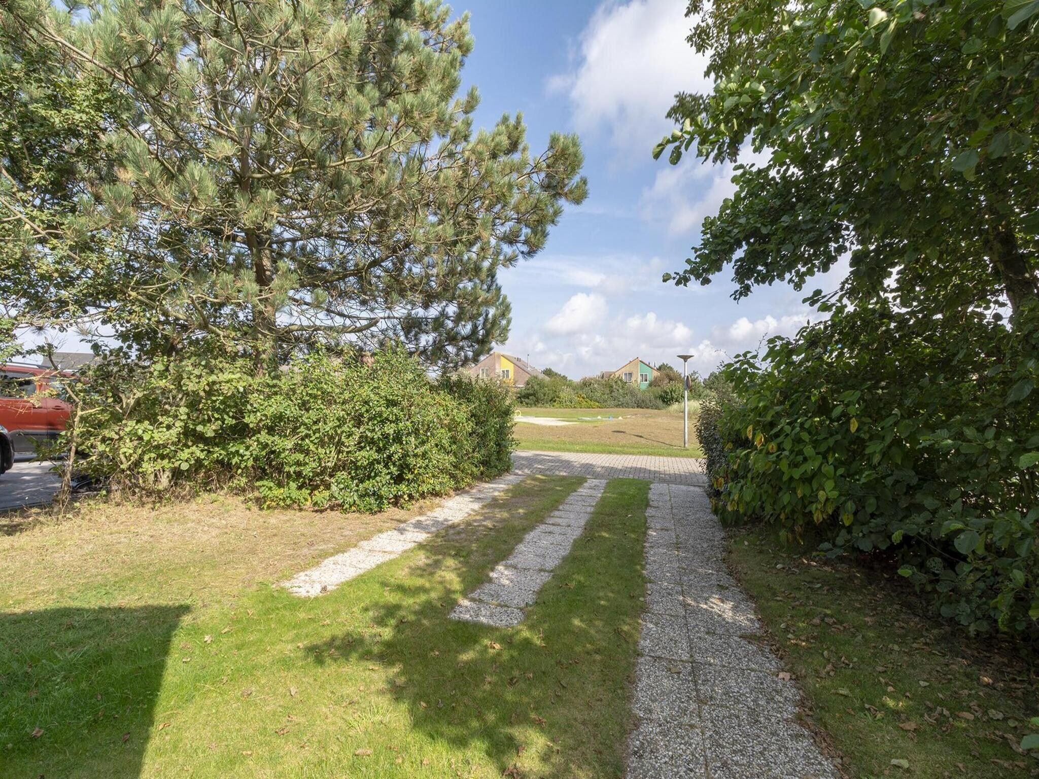 De tuin van Ooghduyne 148 in Julianadorp aan Zee