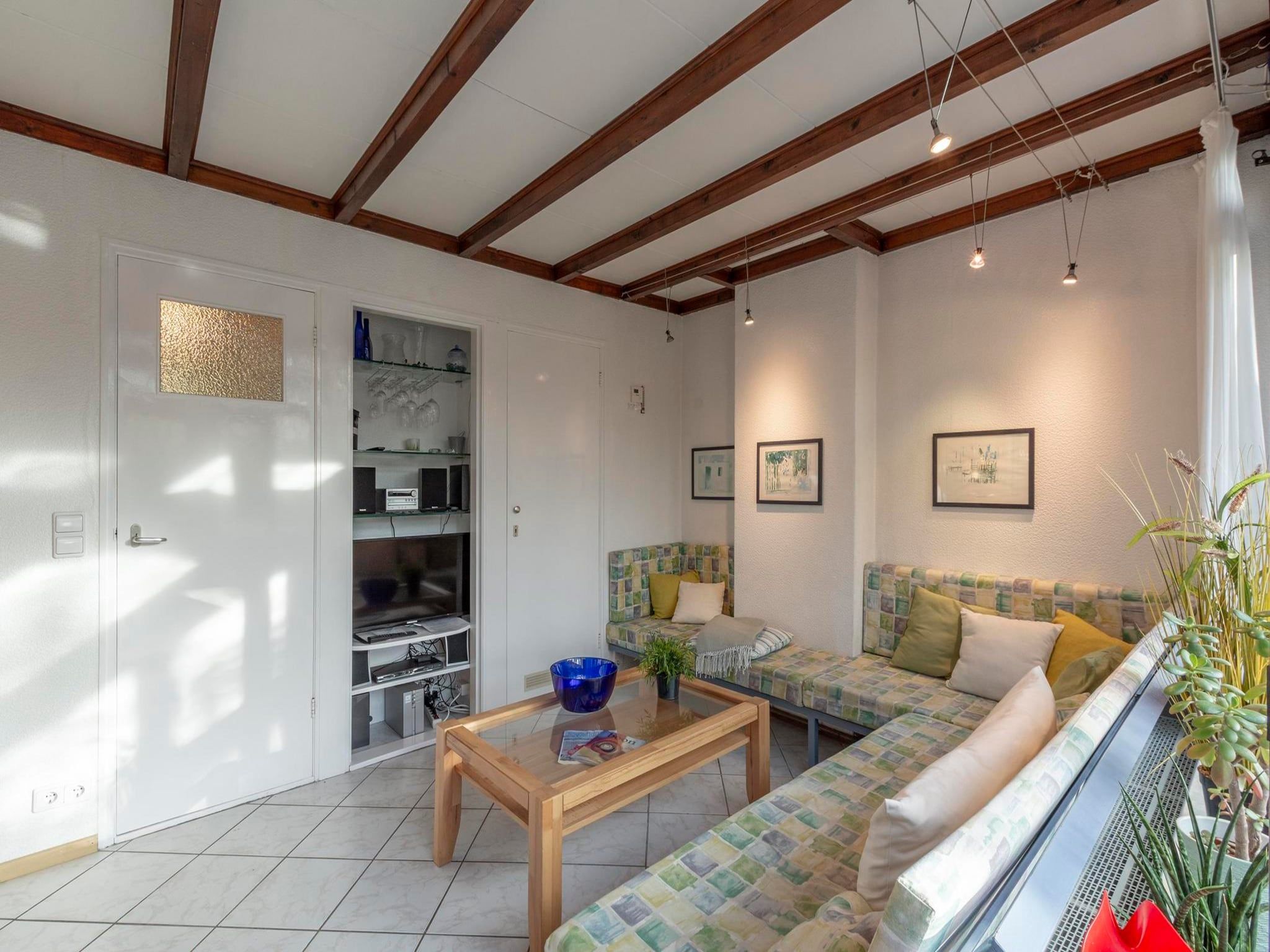 De woonkamer van Orchis 4 in Julianadorp aan Zee