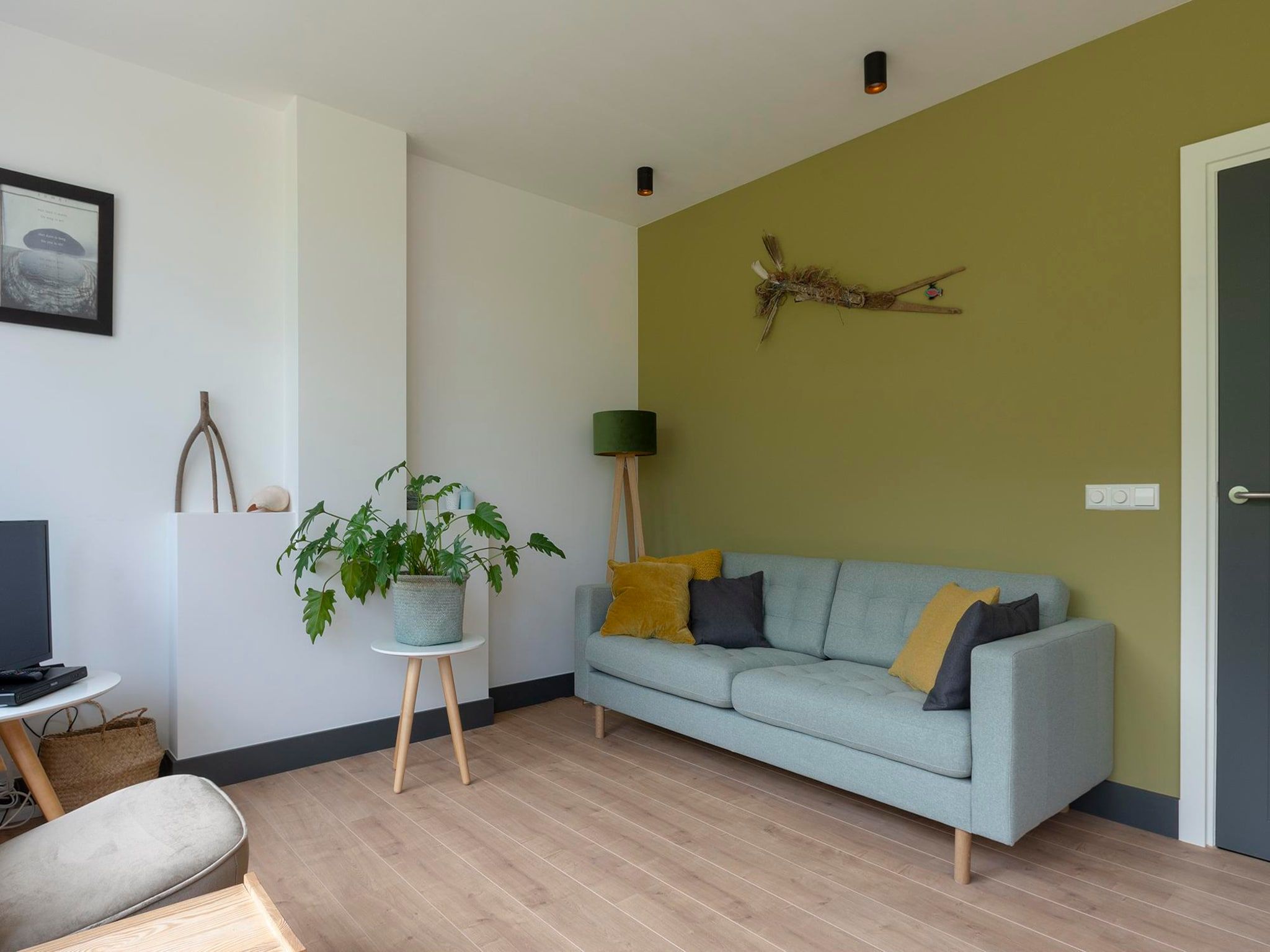 De woonkamer van Previnaireweg 34 in Callantsoog