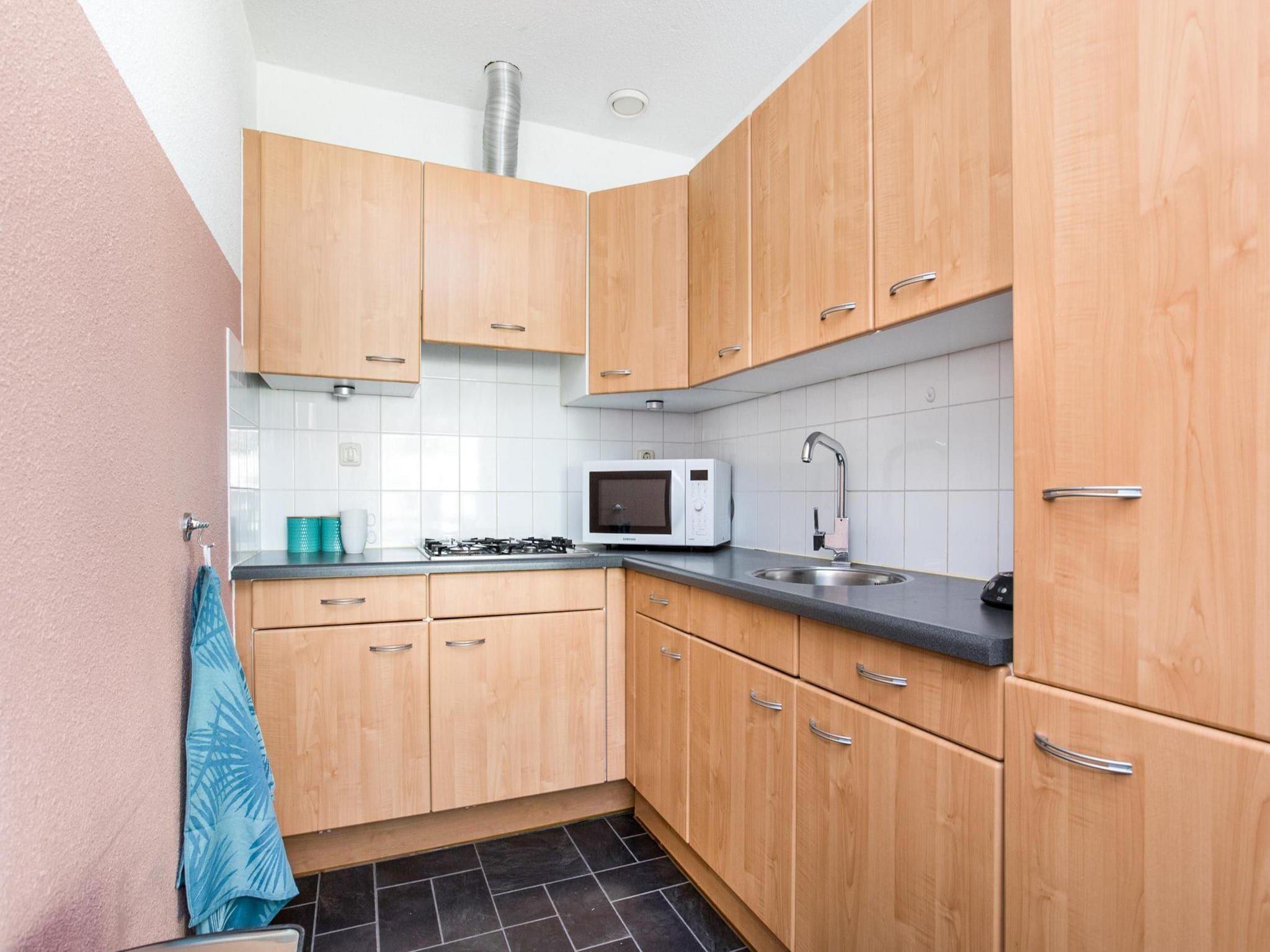 De keuken van Résidence Juliana 56 in Julianadorp aan Zee