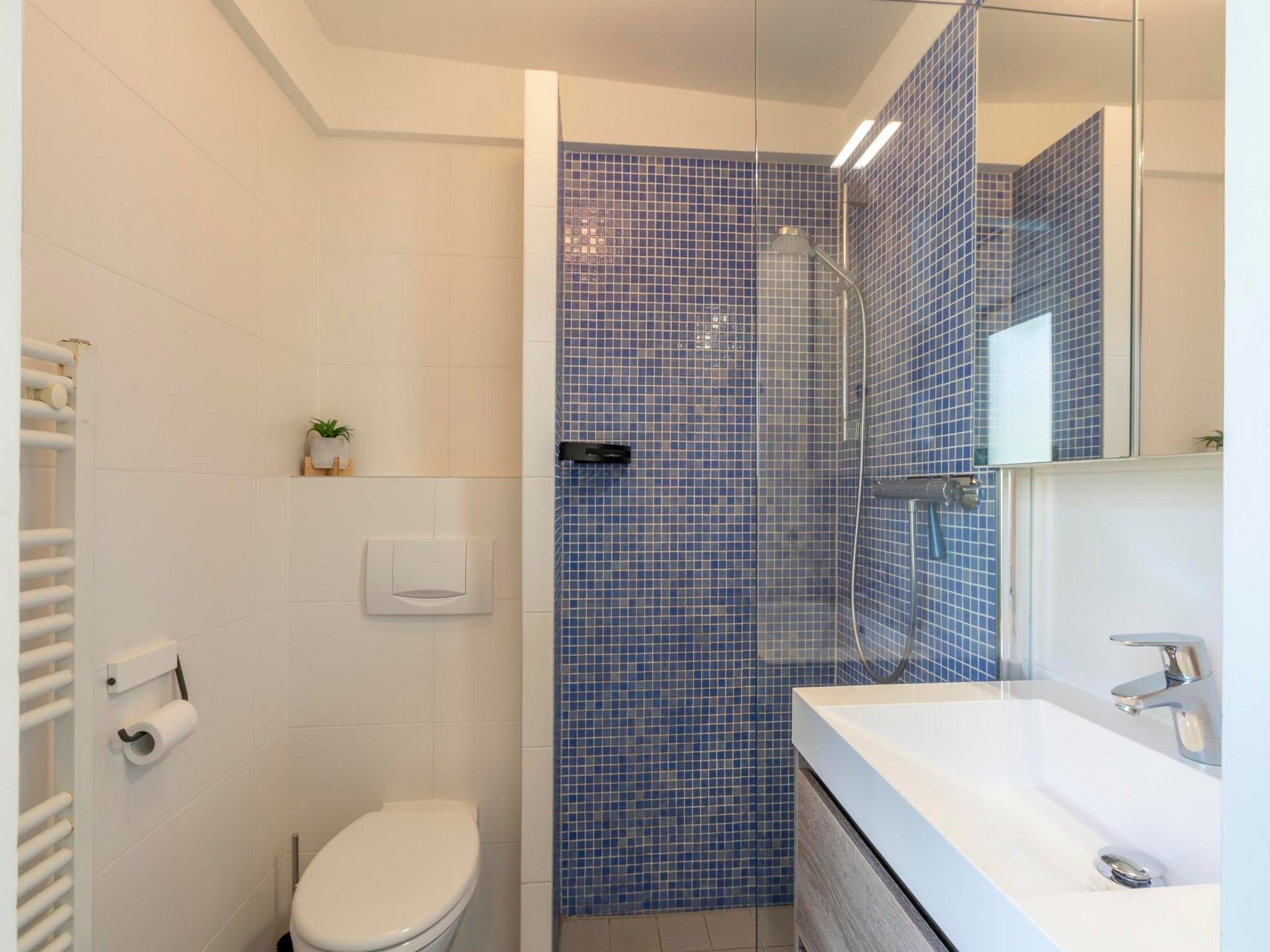 De badkamer van Duinland 197 in Sint Maartenszee