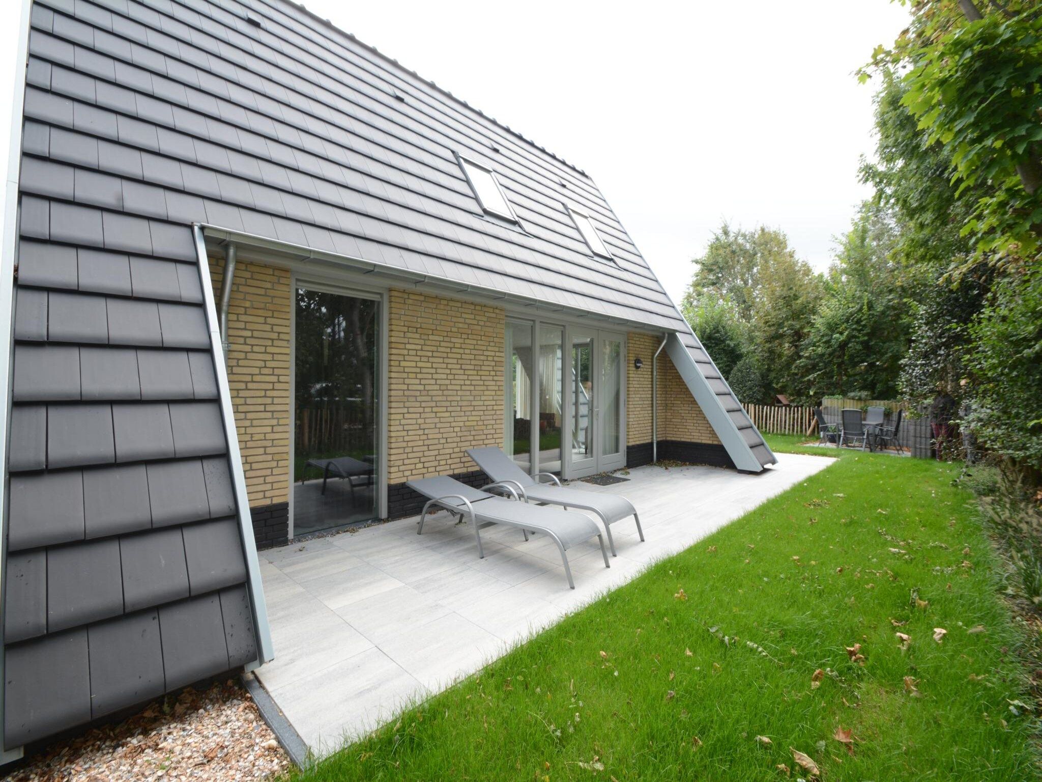 Het terras van Sandepark 171 in Callantsoog