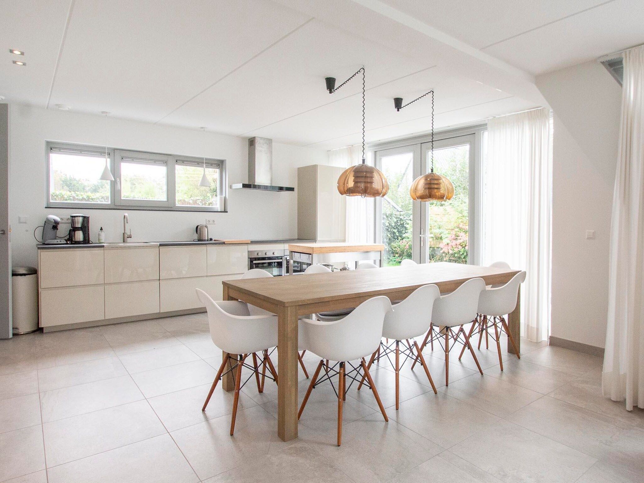 De eetkamer van Sandepark 171 in Callantsoog