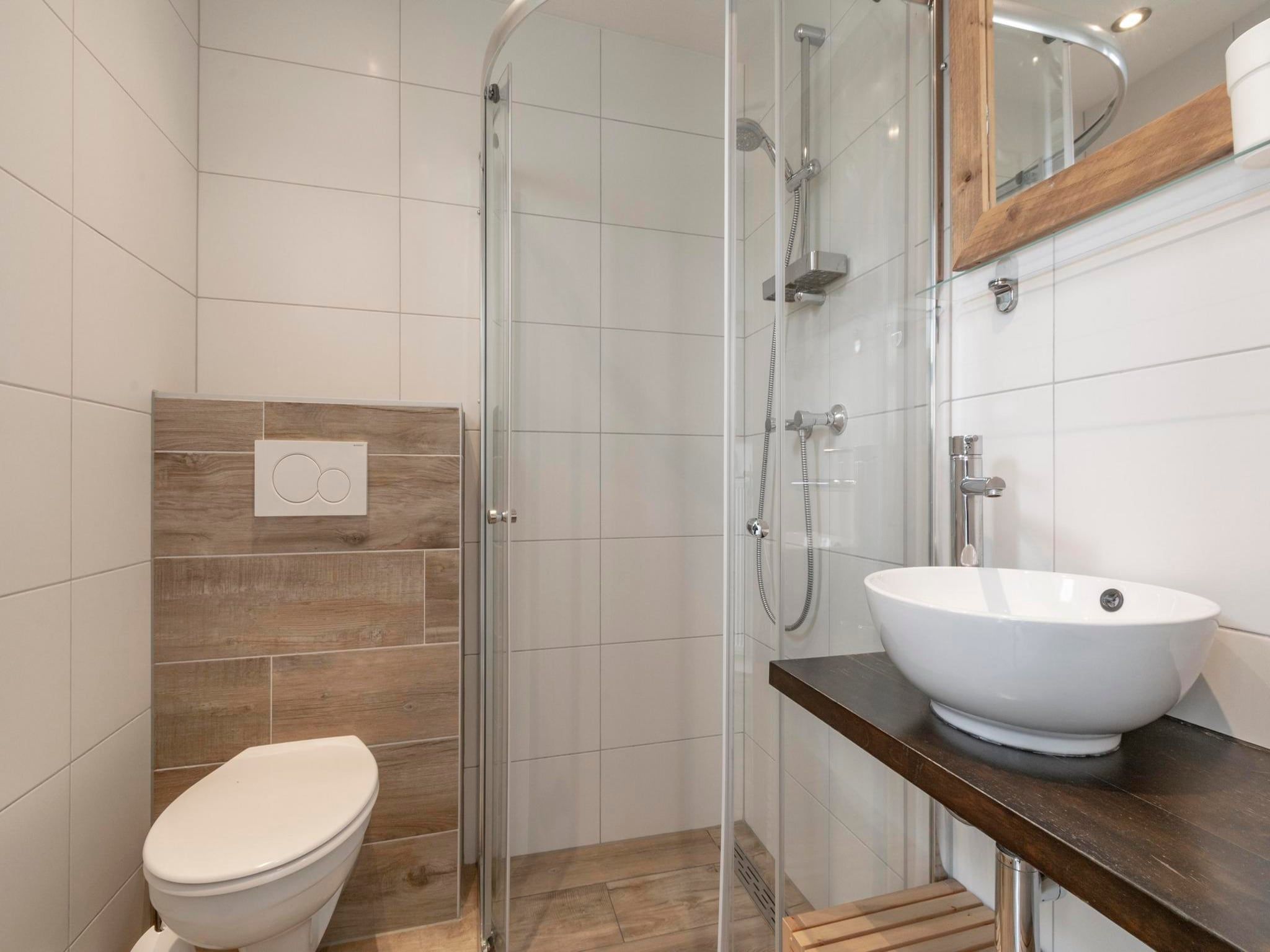 De badkamer van Duinland 247 in Sint Maartenszee