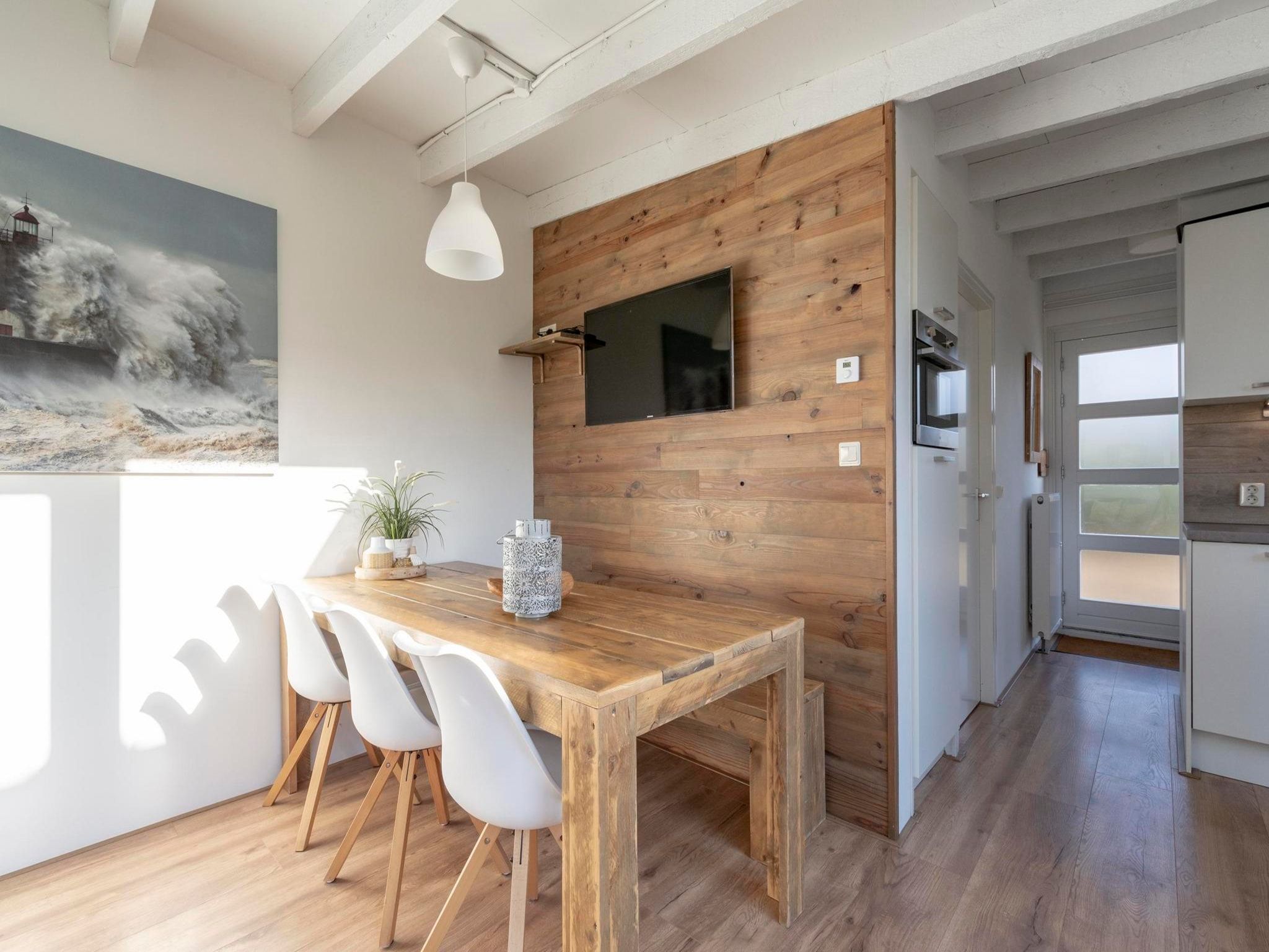 De eetkamer van Duinland 247 in Sint Maartenszee