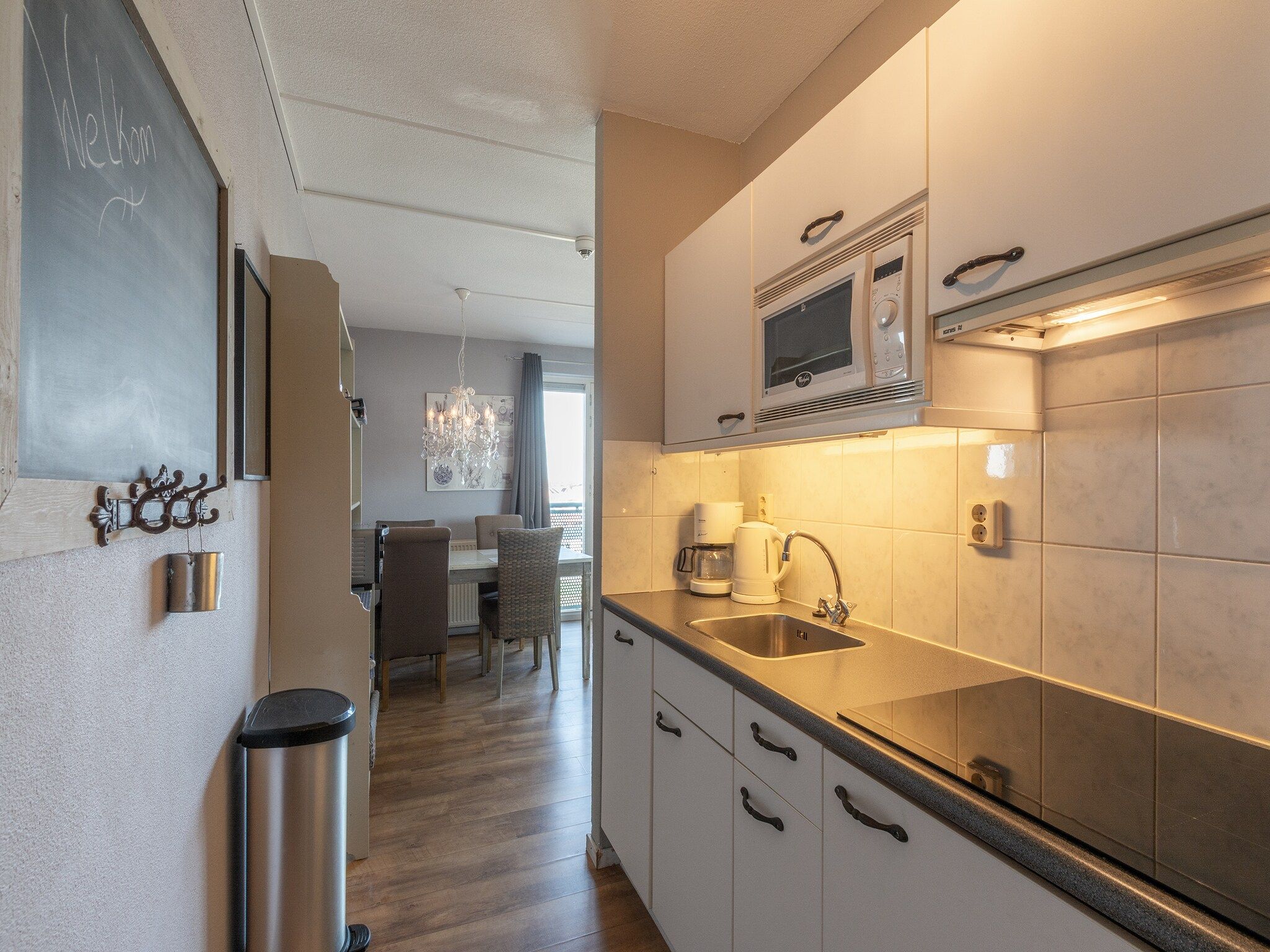 De keuken van Strandslag 193 in Julianadorp aan Zee