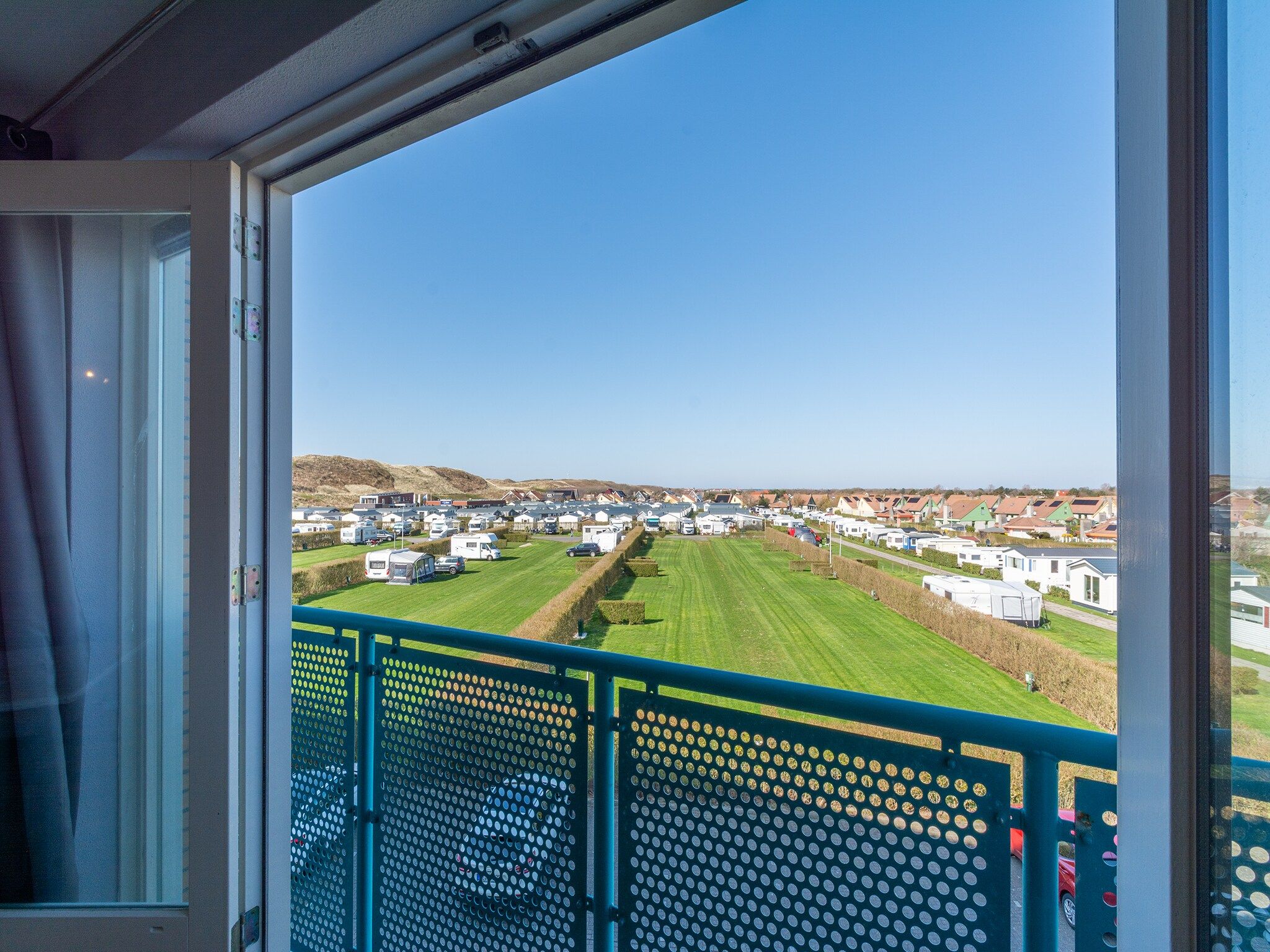 Het uitzicht vanaf Strandslag 193 in Julianadorp aan Zee
