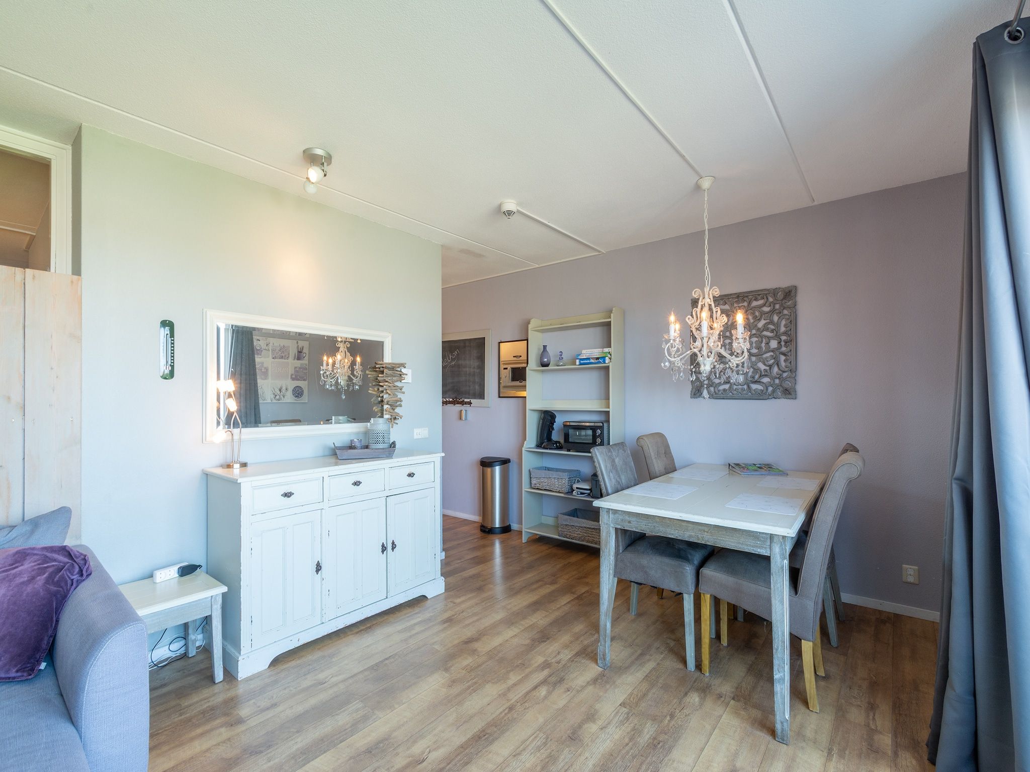 De woonkamer van Strandslag 193 in Julianadorp aan Zee