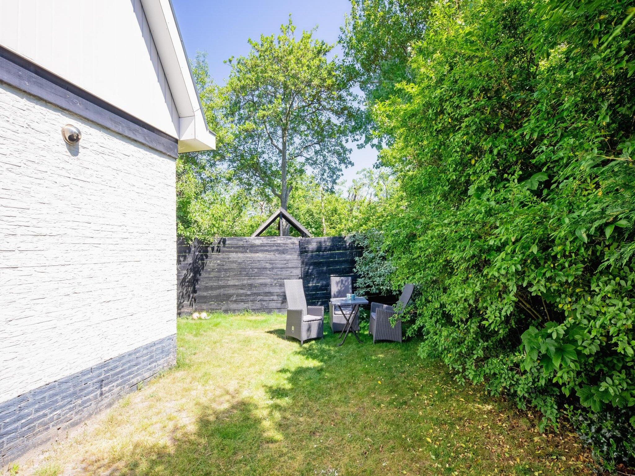 De tuin van Strandhuys Oester in De Koog