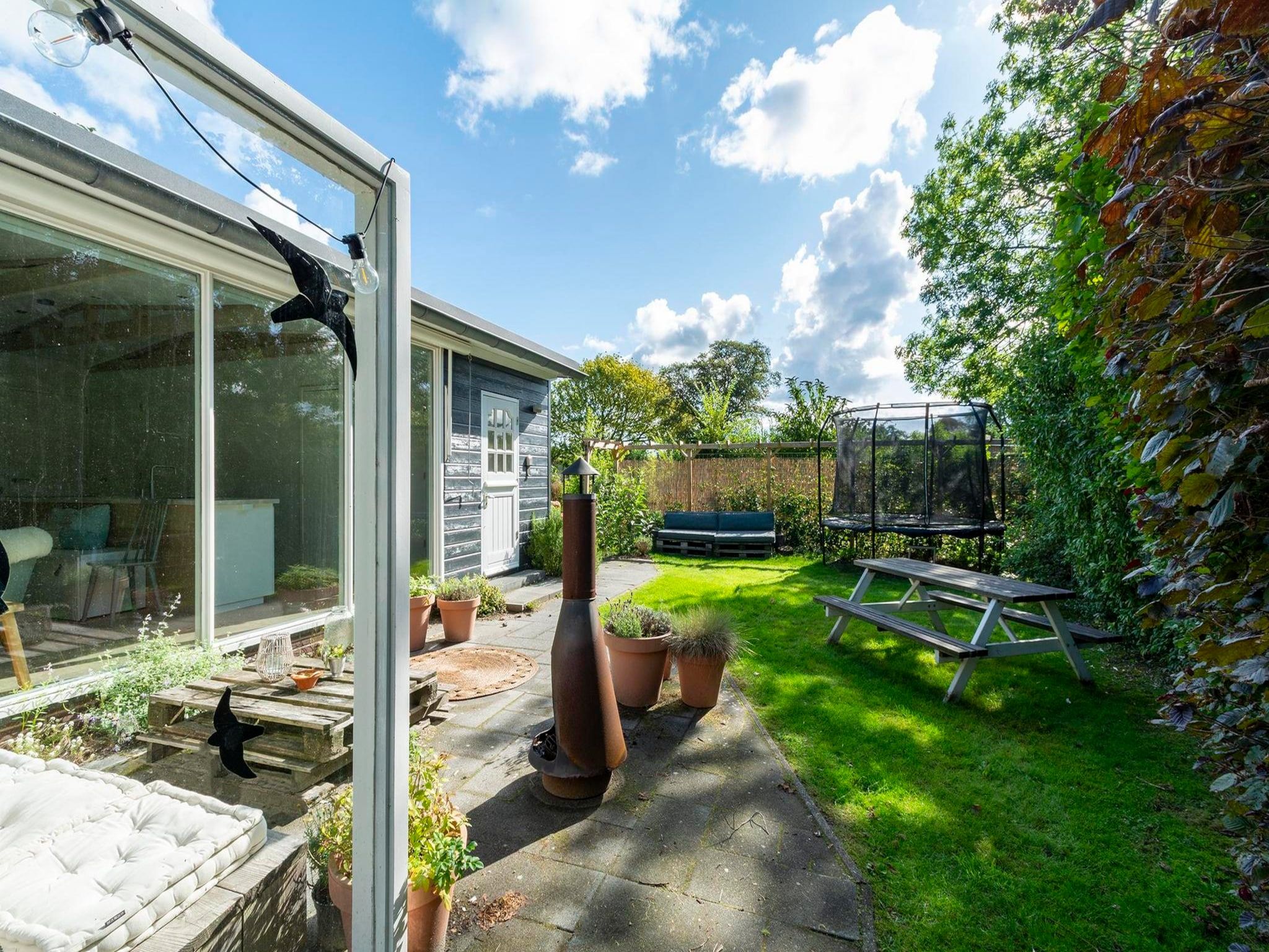 De buitenkant van Eureka 109 in Sint Maartensvlotbrug