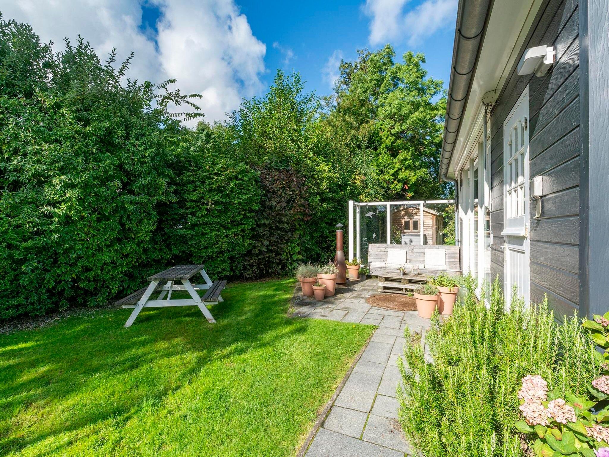 De tuin van Eureka 109 in Sint Maartensvlotbrug