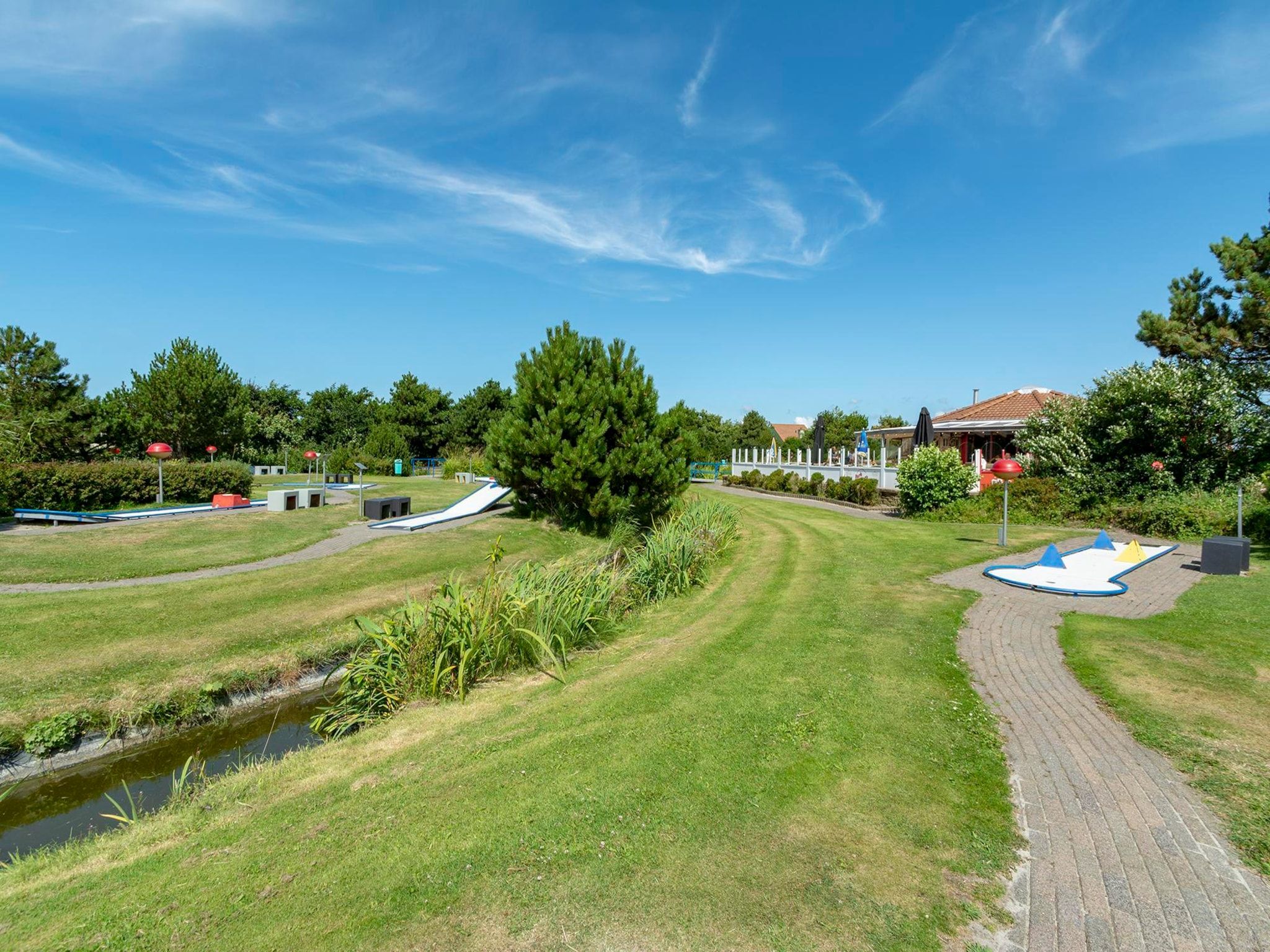 Strandslag 225 in Julianadorp aan Zee - Foto 20 van 36