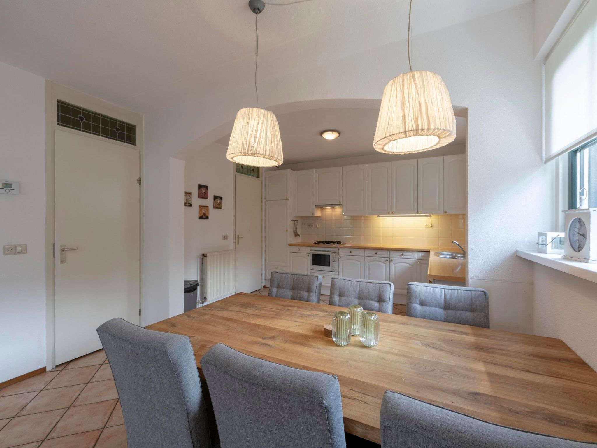 De eetkamer van De Buitenplaats 100 in Callantsoog