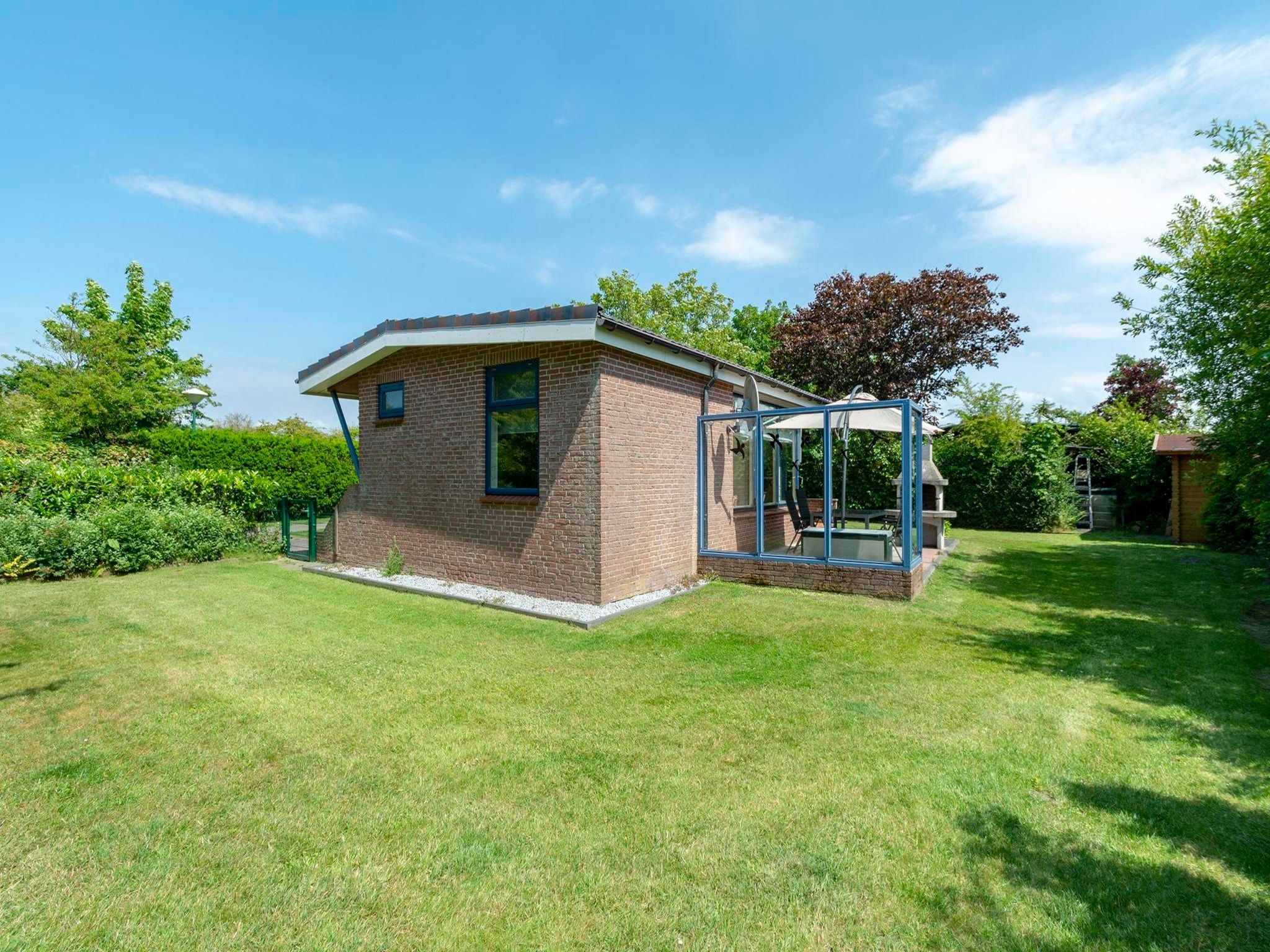 De tuin van Eureka 78 in Sint Maartensvlotbrug