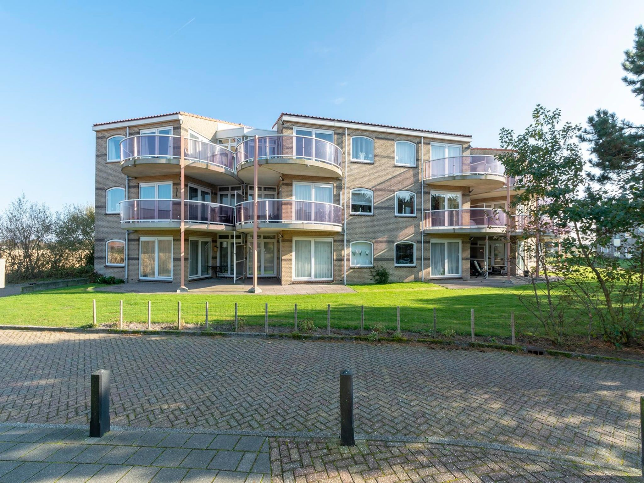De buitenkant van Résidence Juliana 58 in Julianadorp aan Zee