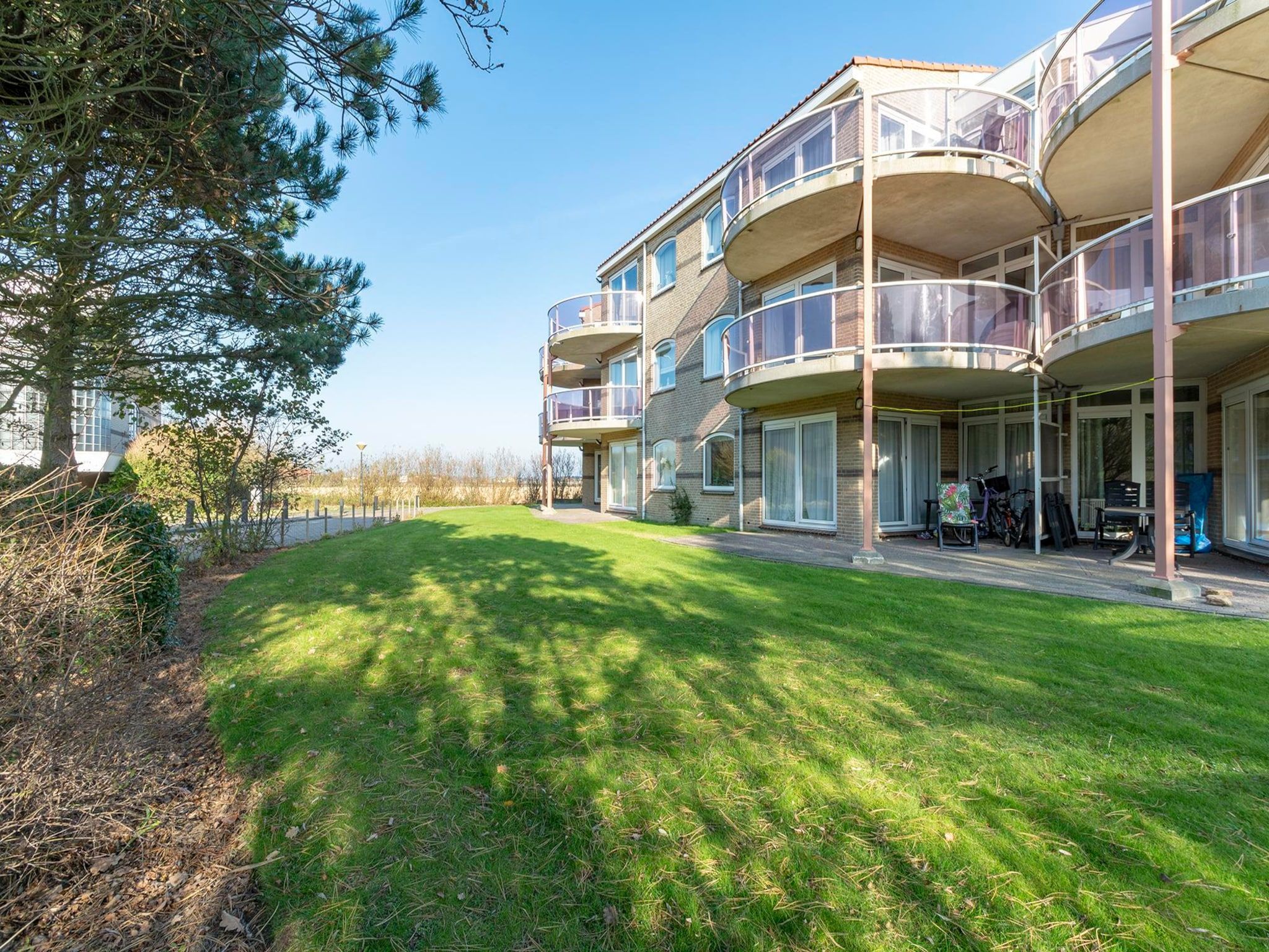 De buitenkant van Résidence Juliana 58 in Julianadorp aan Zee