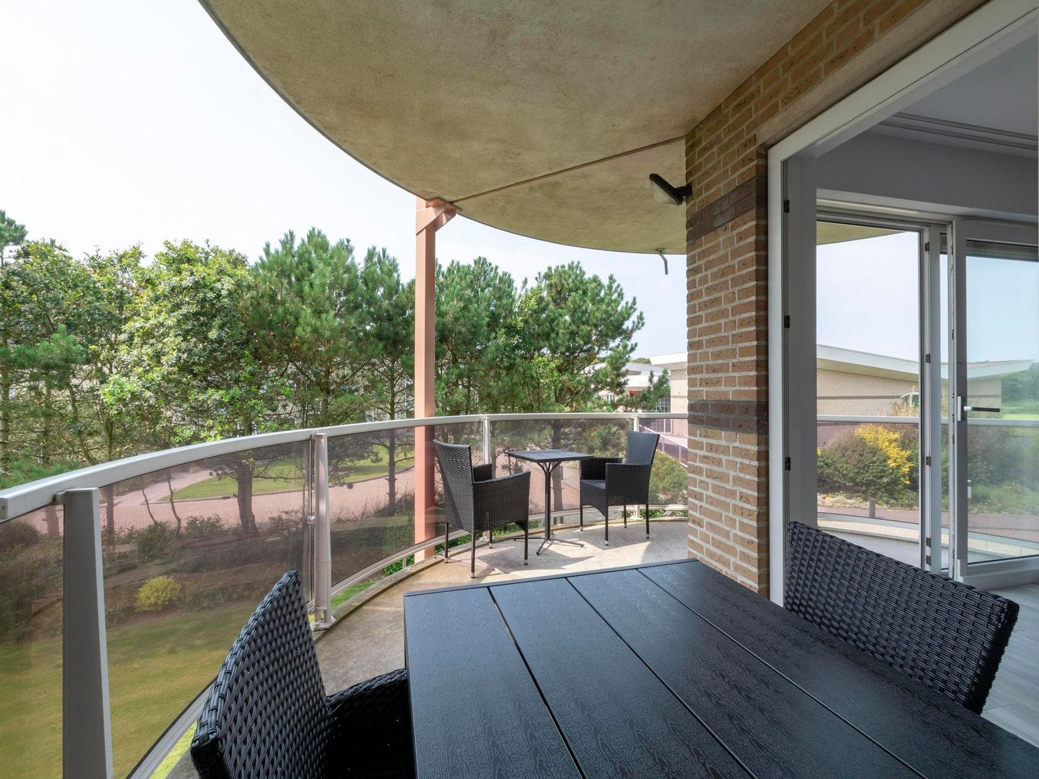 Het terras van Résidence Juliana 58 in Julianadorp aan Zee