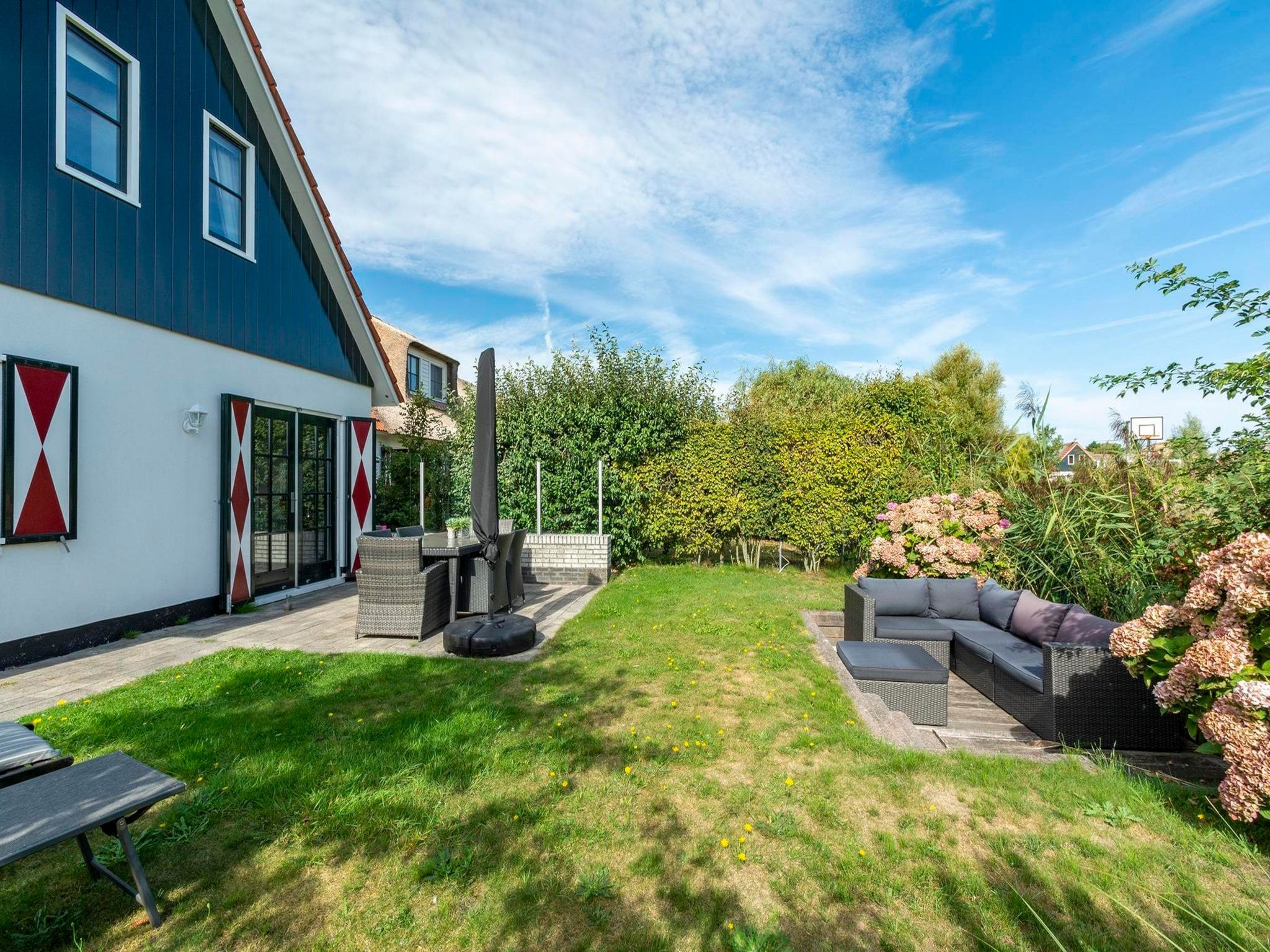 De tuin van De Buitenplaats 37 in Callantsoog