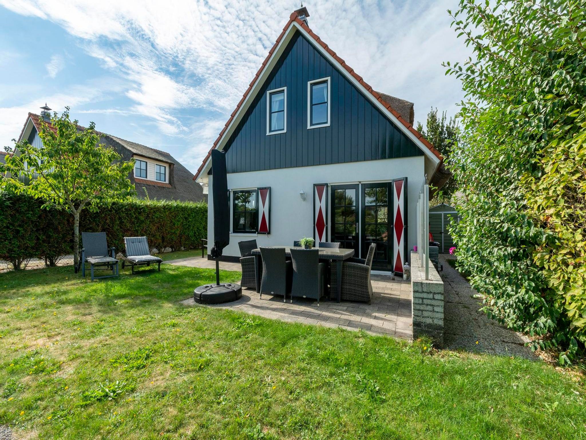 De buitenkant van De Buitenplaats 37 in Callantsoog