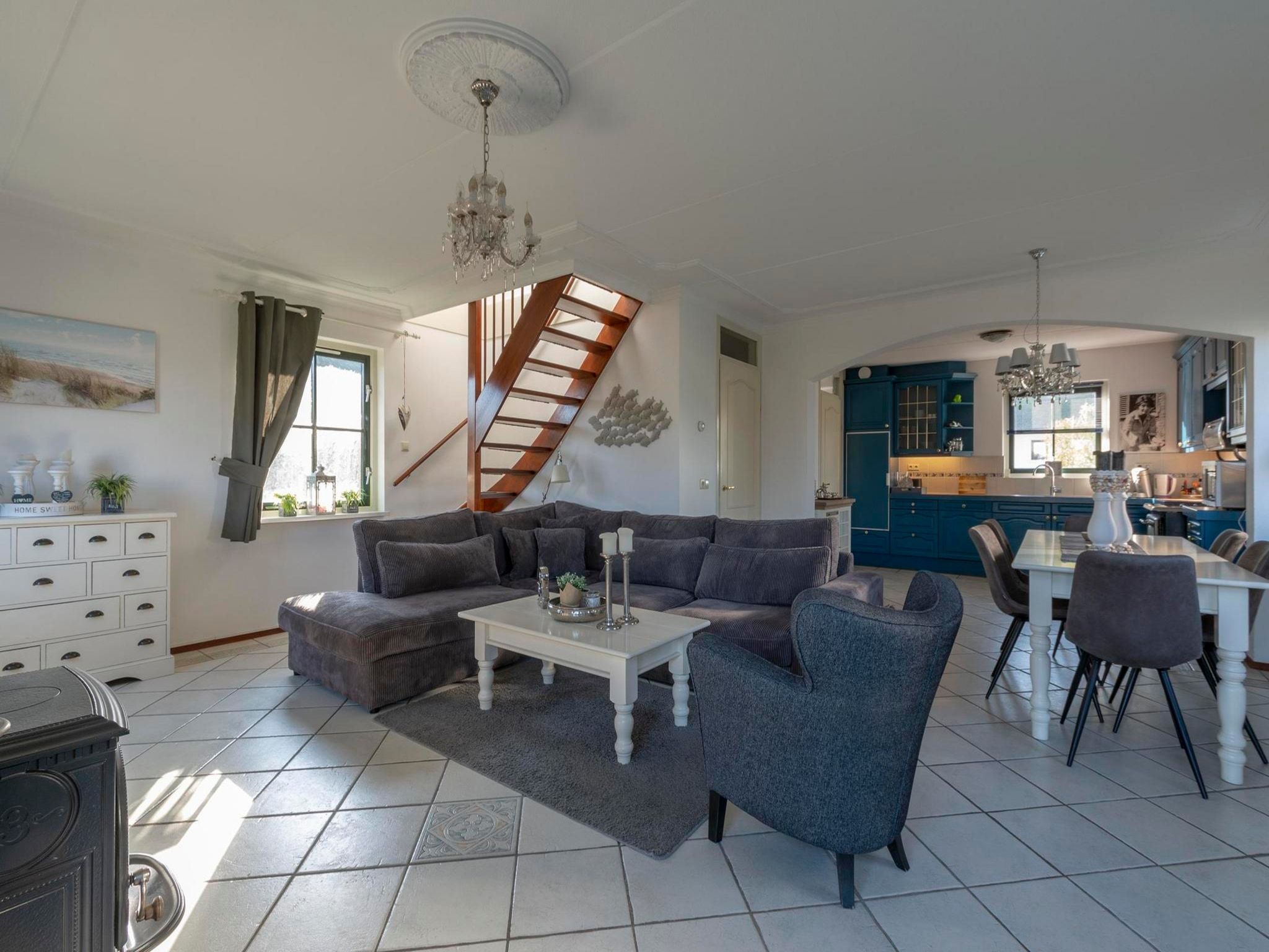 De woonkamer van De Buitenplaats 37 in Callantsoog